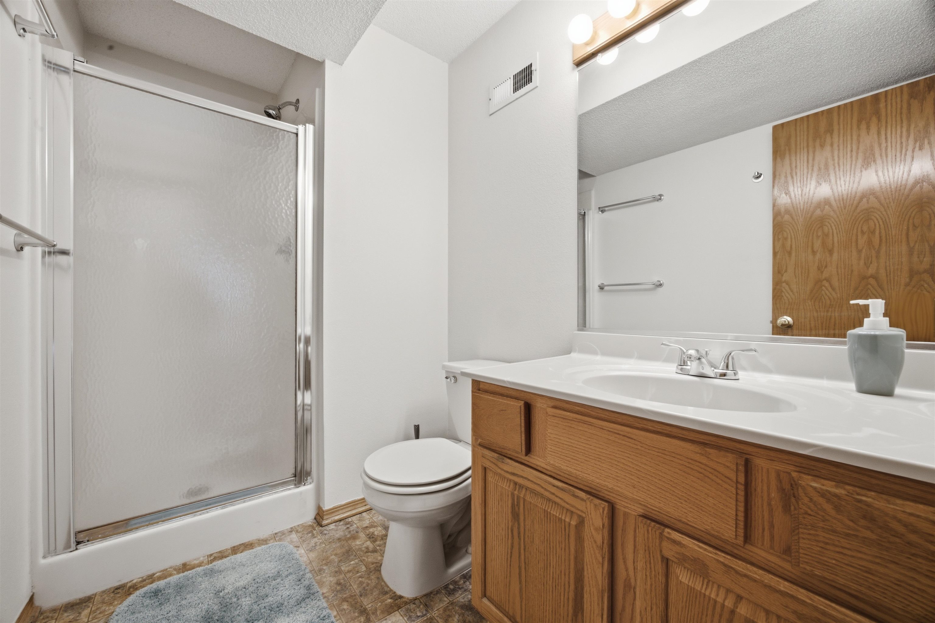 1827 S Brandon Property Photo 15