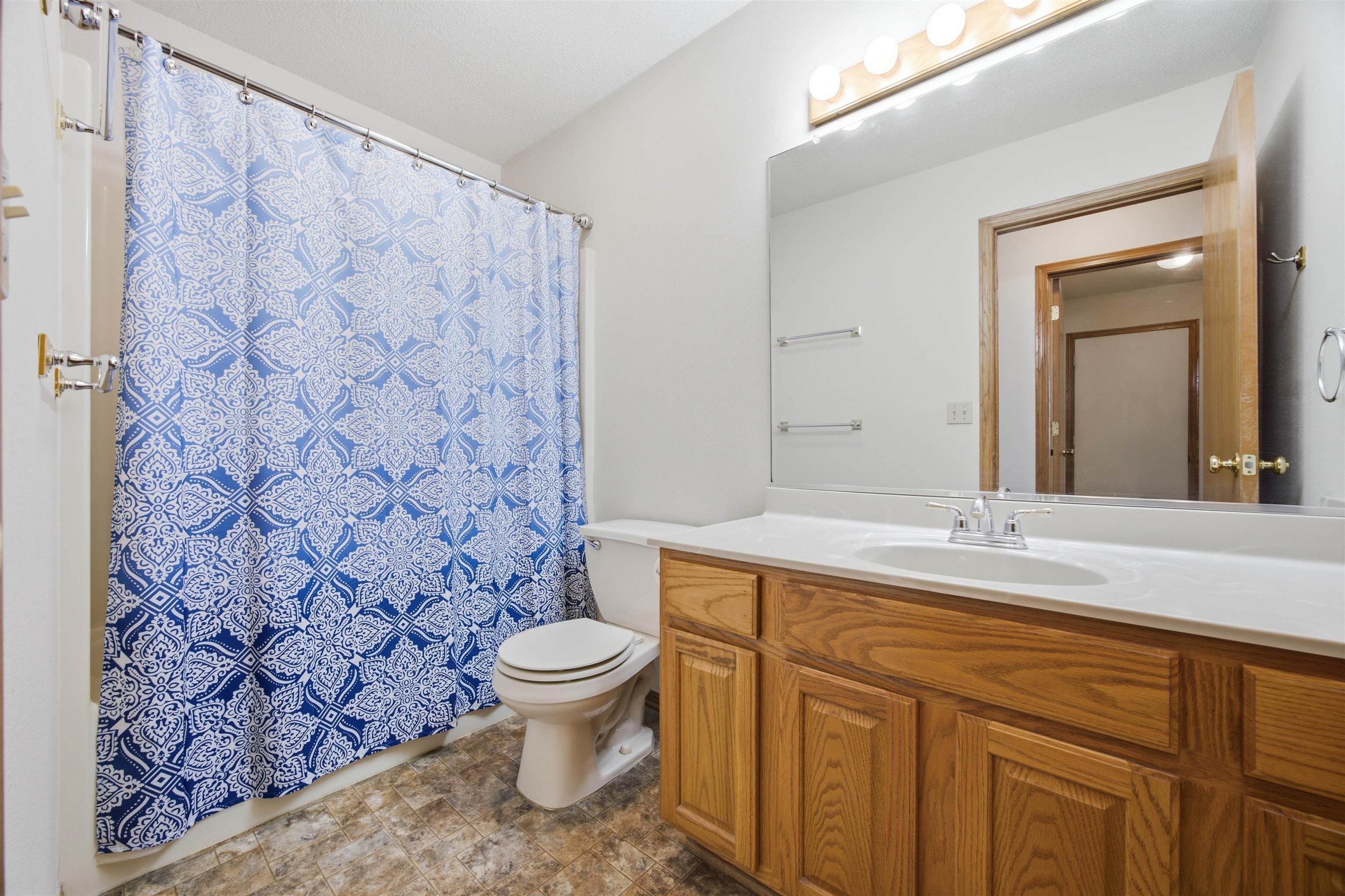 1827 S Brandon Property Photo 19