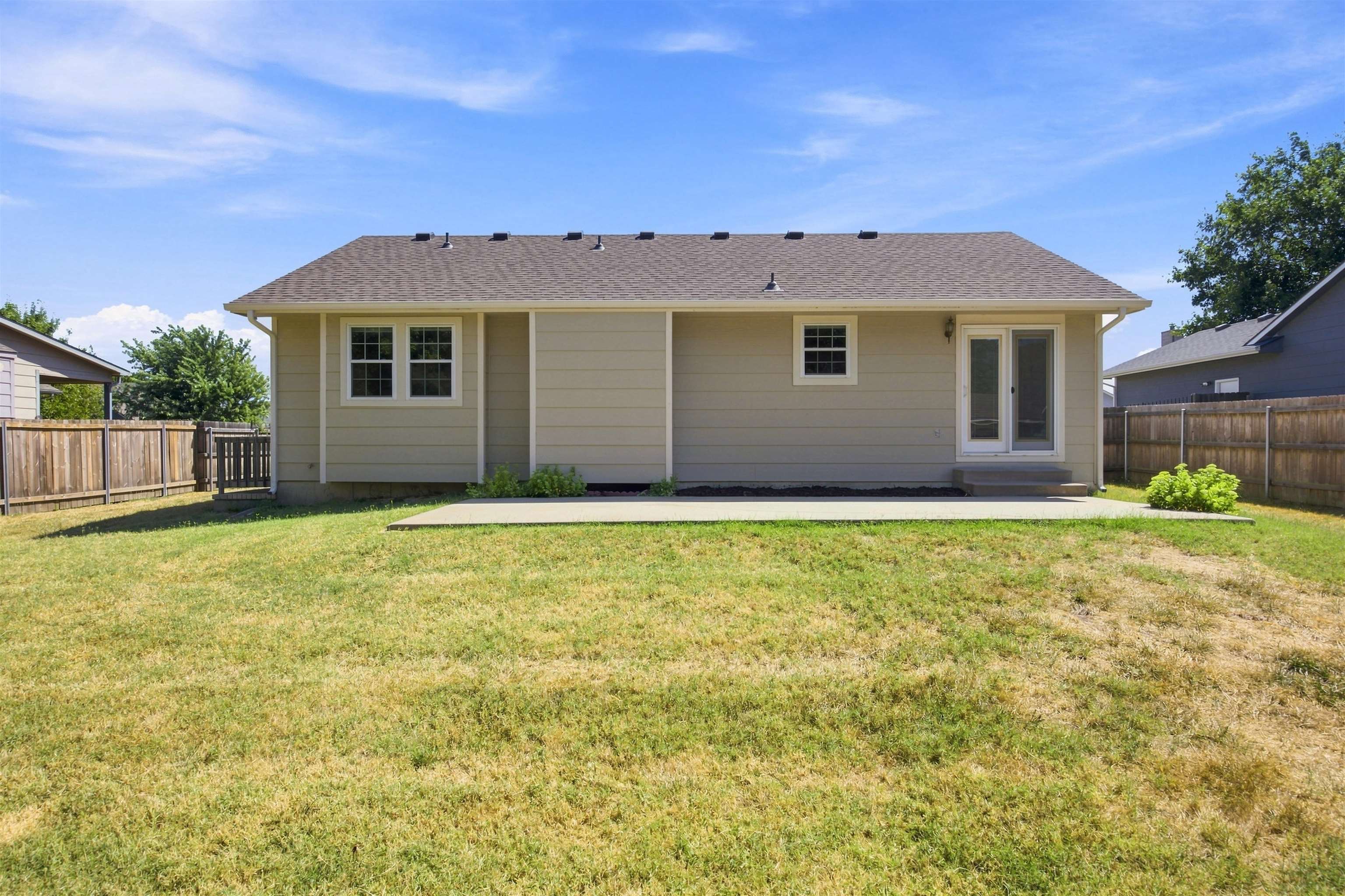 1827 S Brandon Property Photo 27