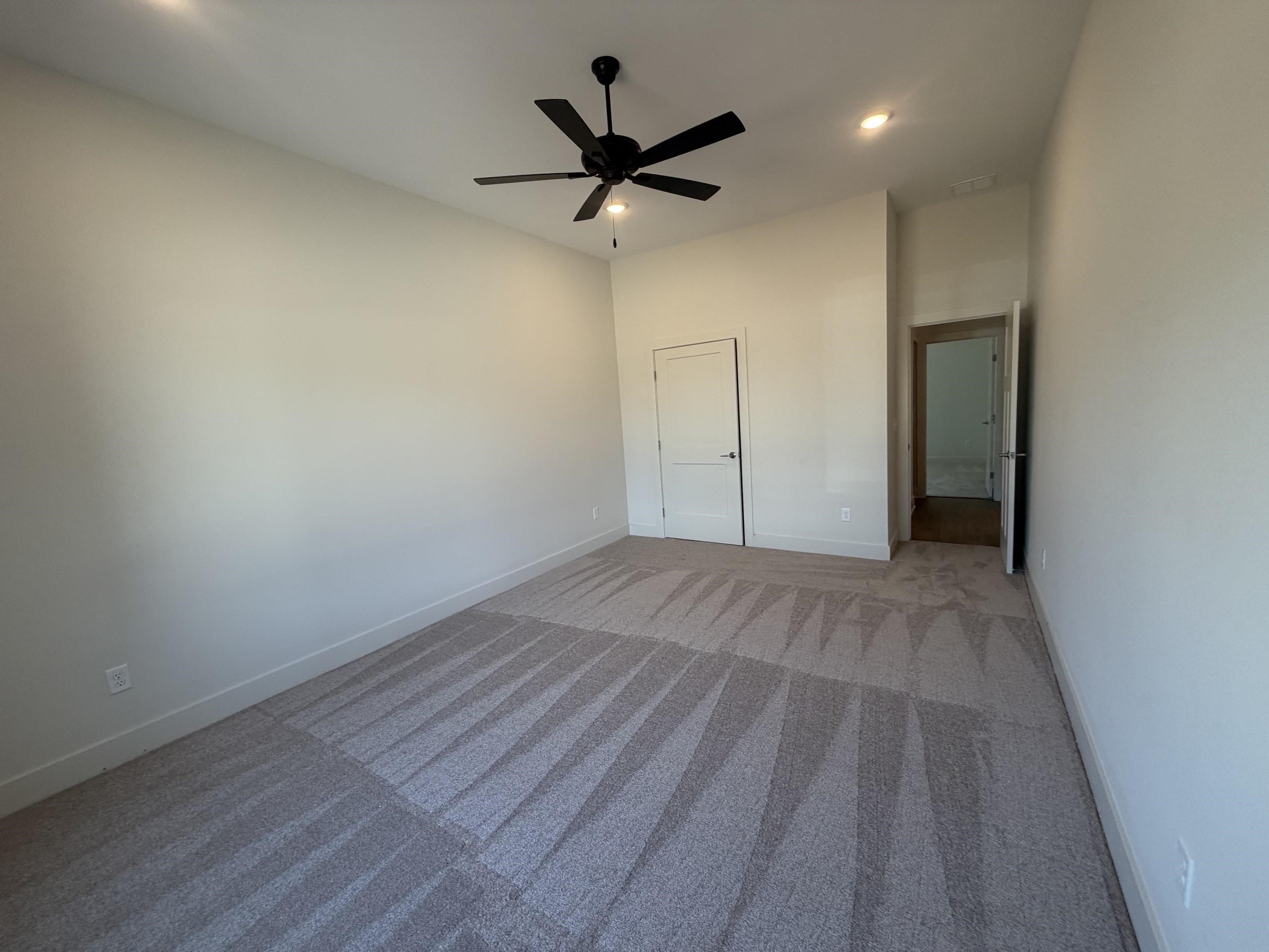 705 N Wheatland Ct Property Photo 9