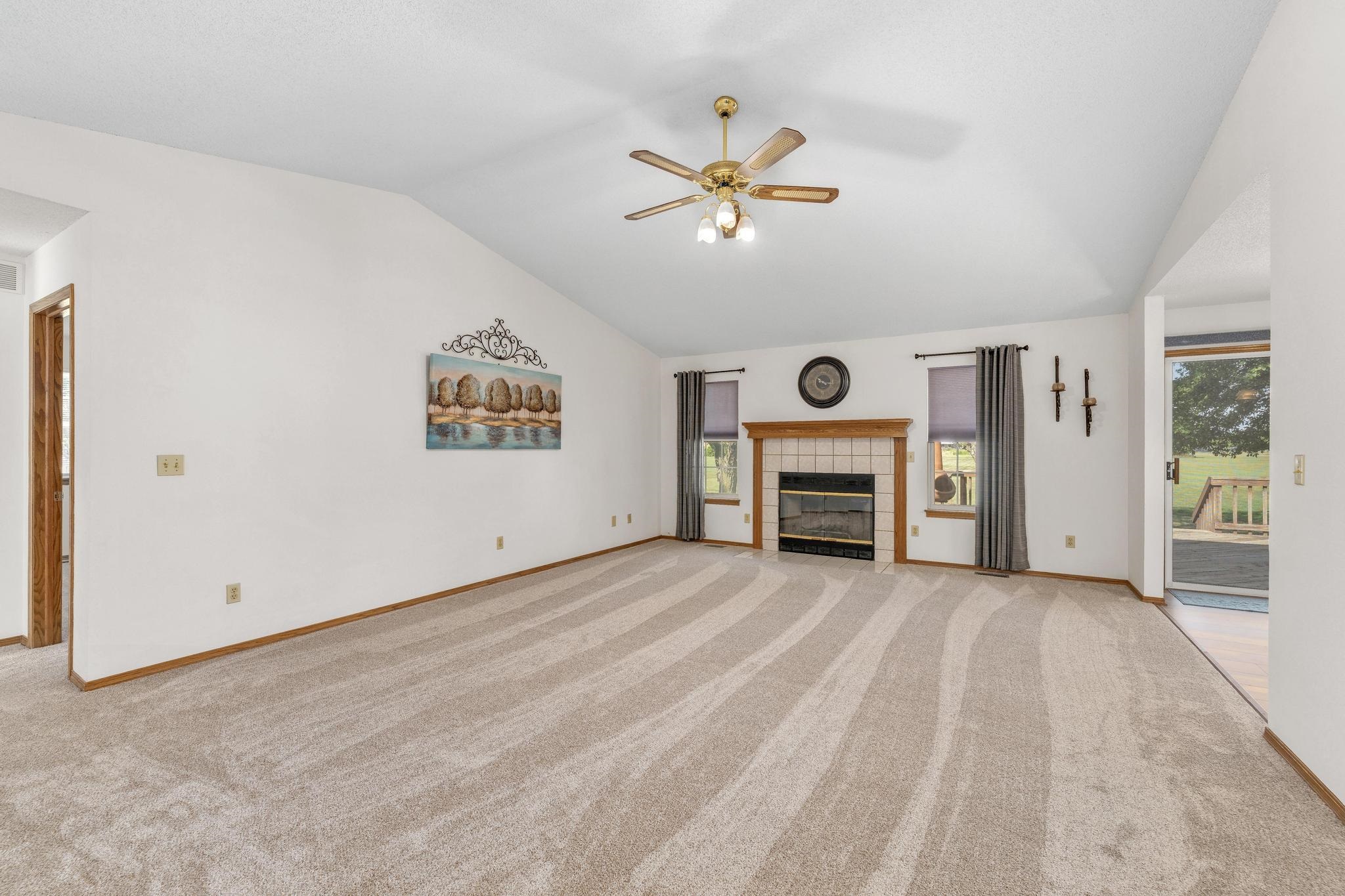 1411 N Fortner Rd Property Photo 4