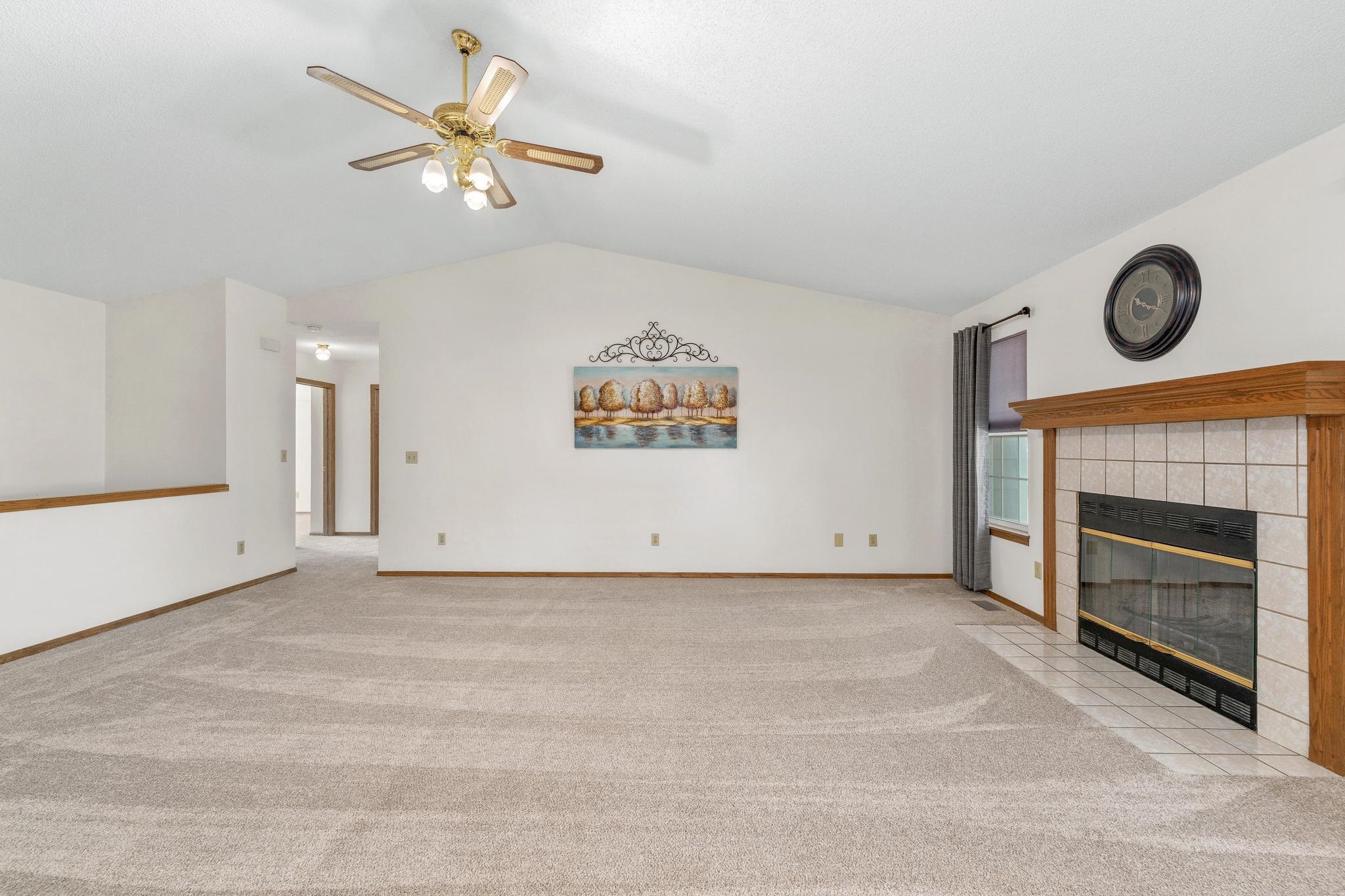 1411 N Fortner Rd Property Photo 5