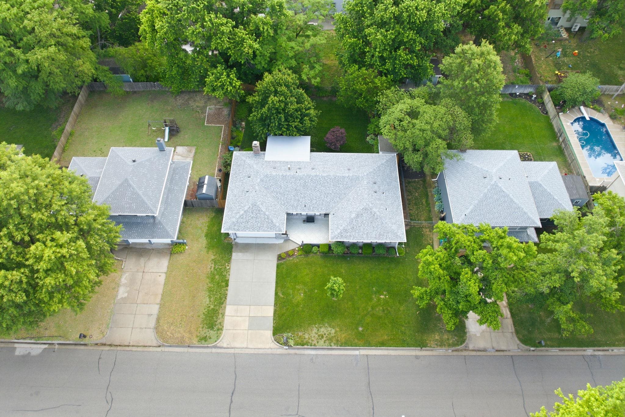 1326 N Chipper Property Photo 2
