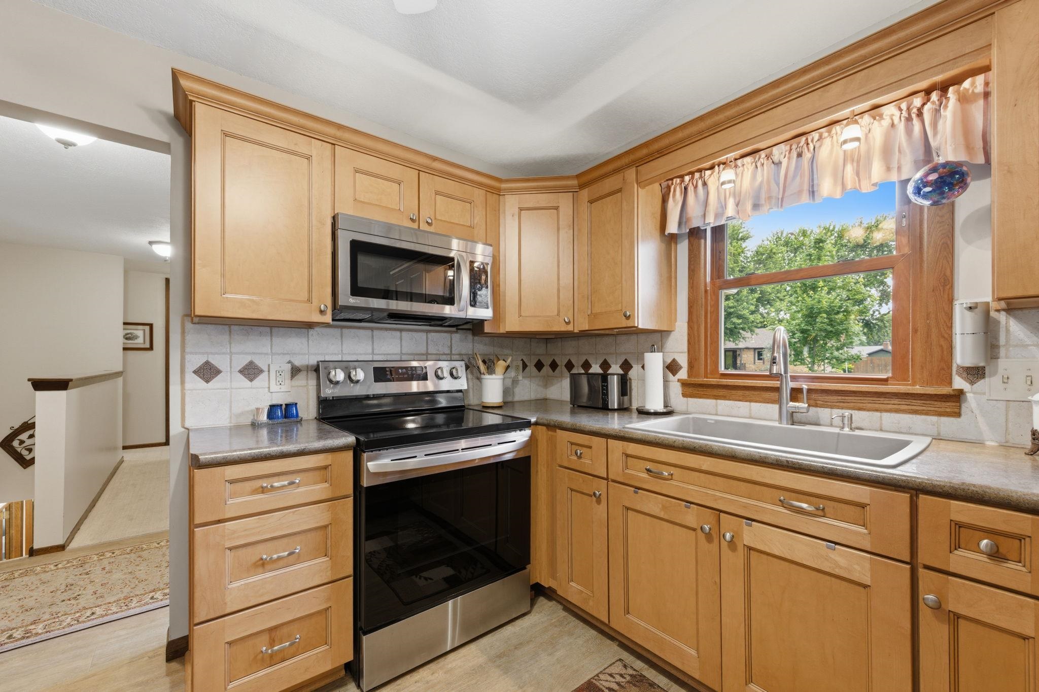 1326 N Chipper Property Photo 13
