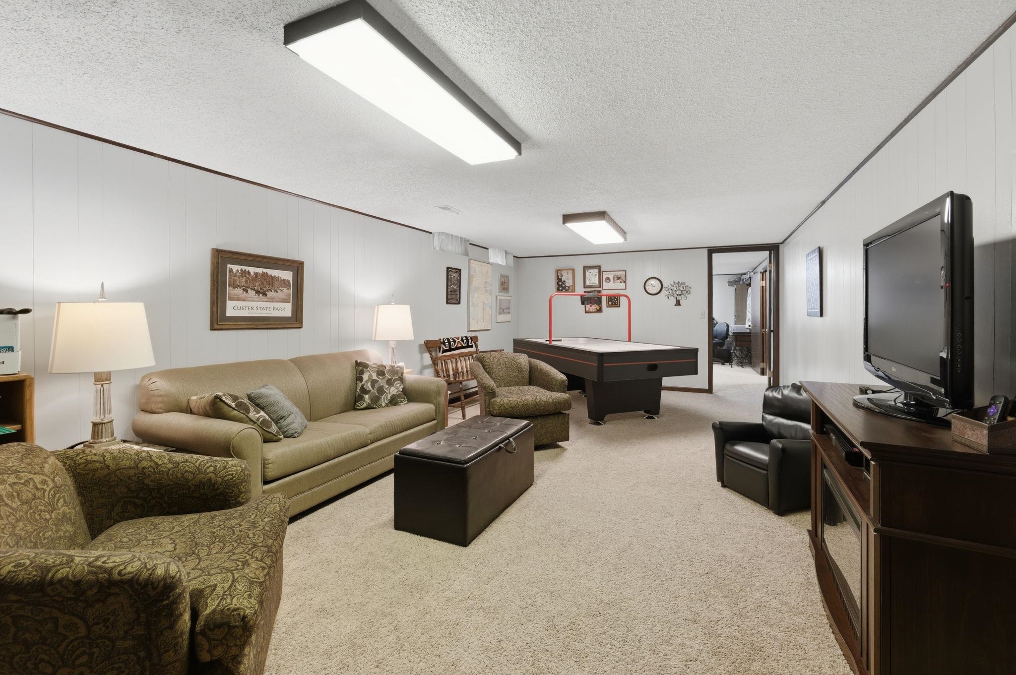 1326 N Chipper Property Photo 25