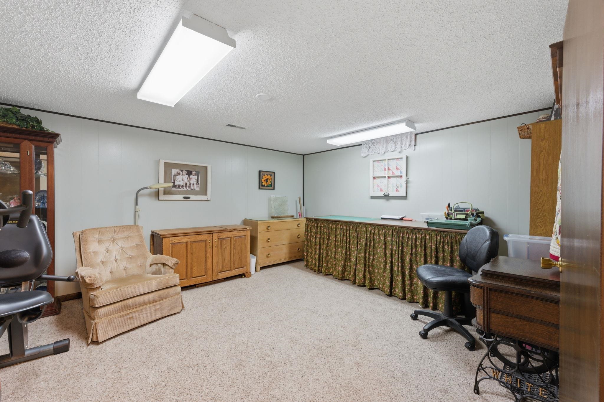 1326 N Chipper Property Photo 26