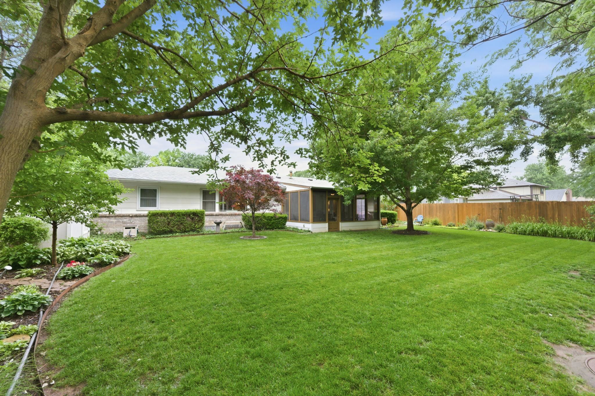 1326 N Chipper Property Photo 31