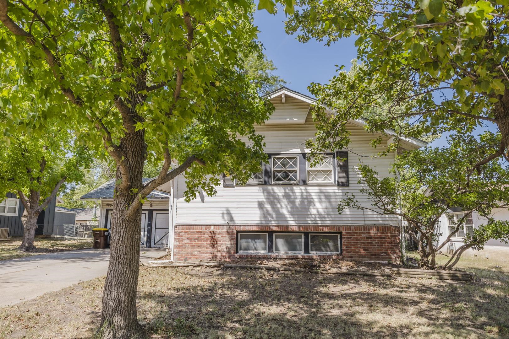 5726 Hanover St. Property Photo 2