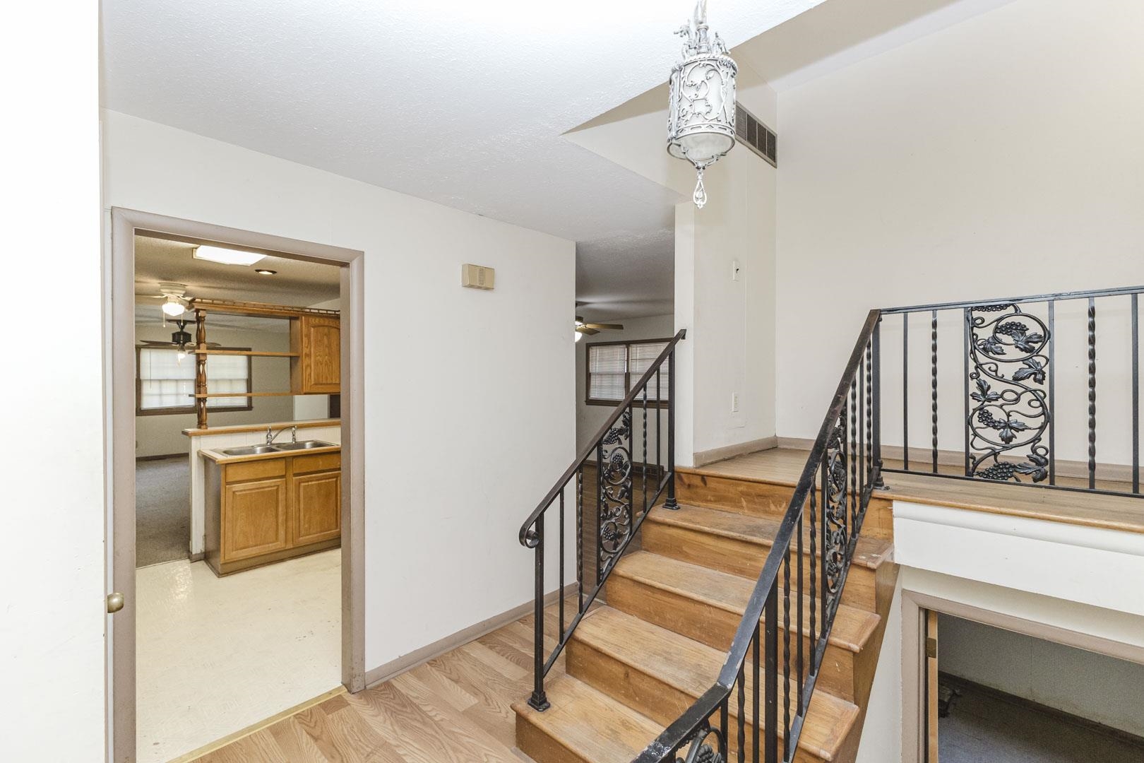 5726 Hanover St. Property Photo 7