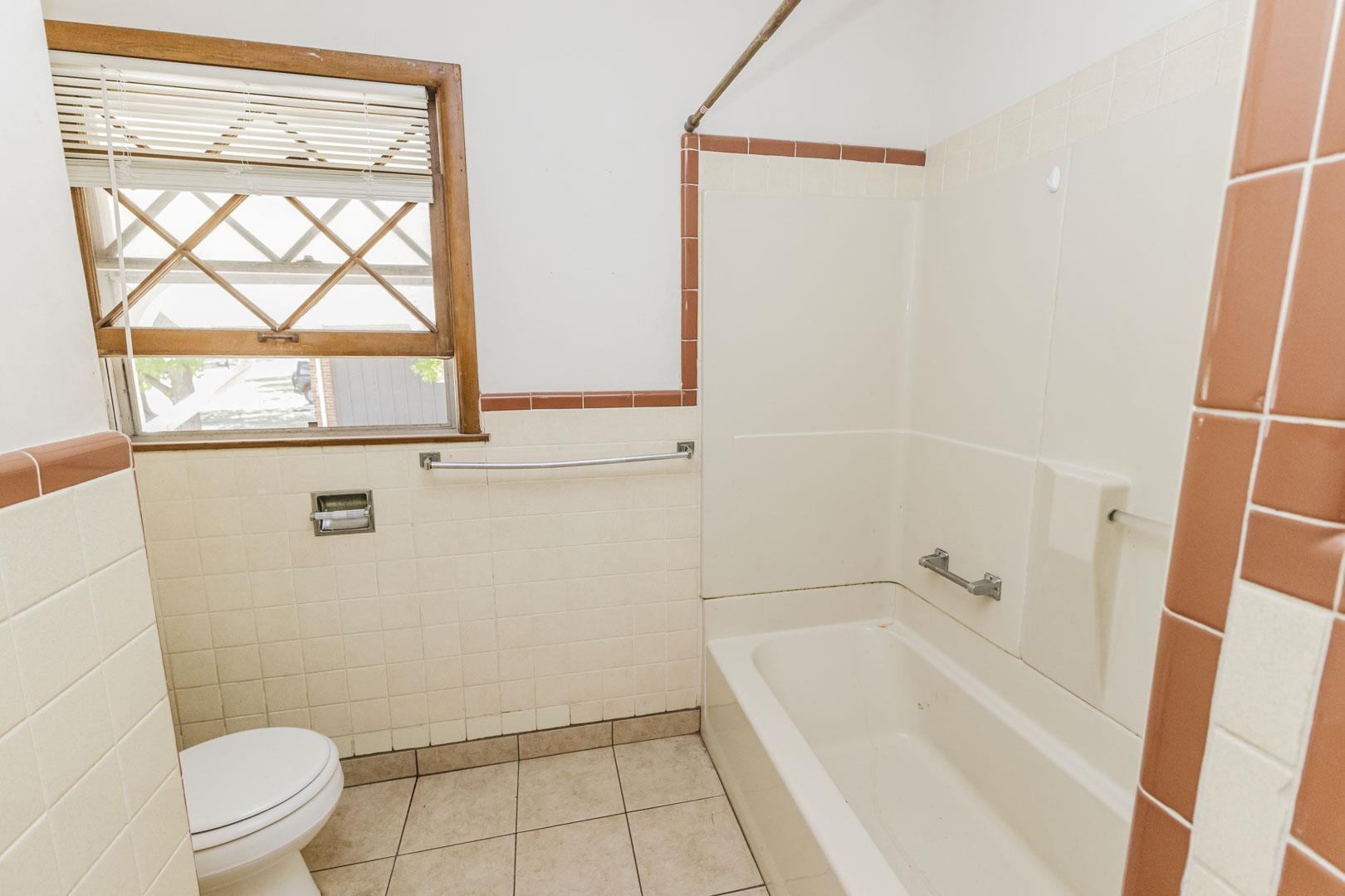 5726 Hanover St. Property Photo 23