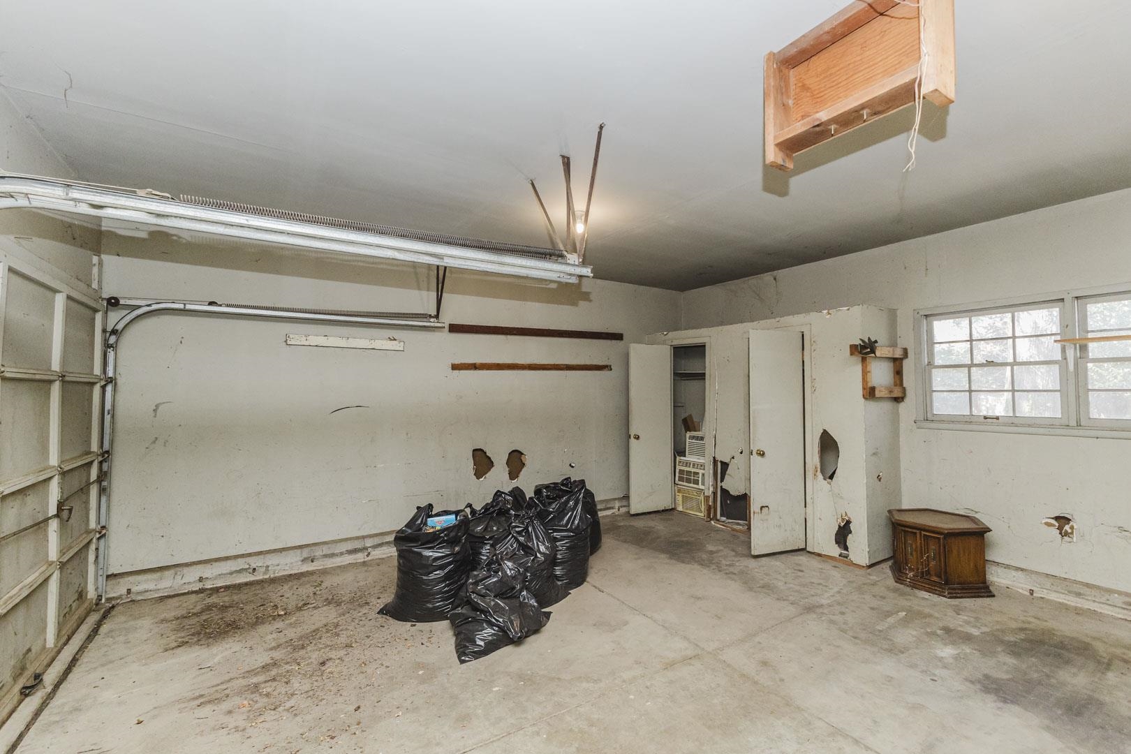 5726 Hanover St. Property Photo 32
