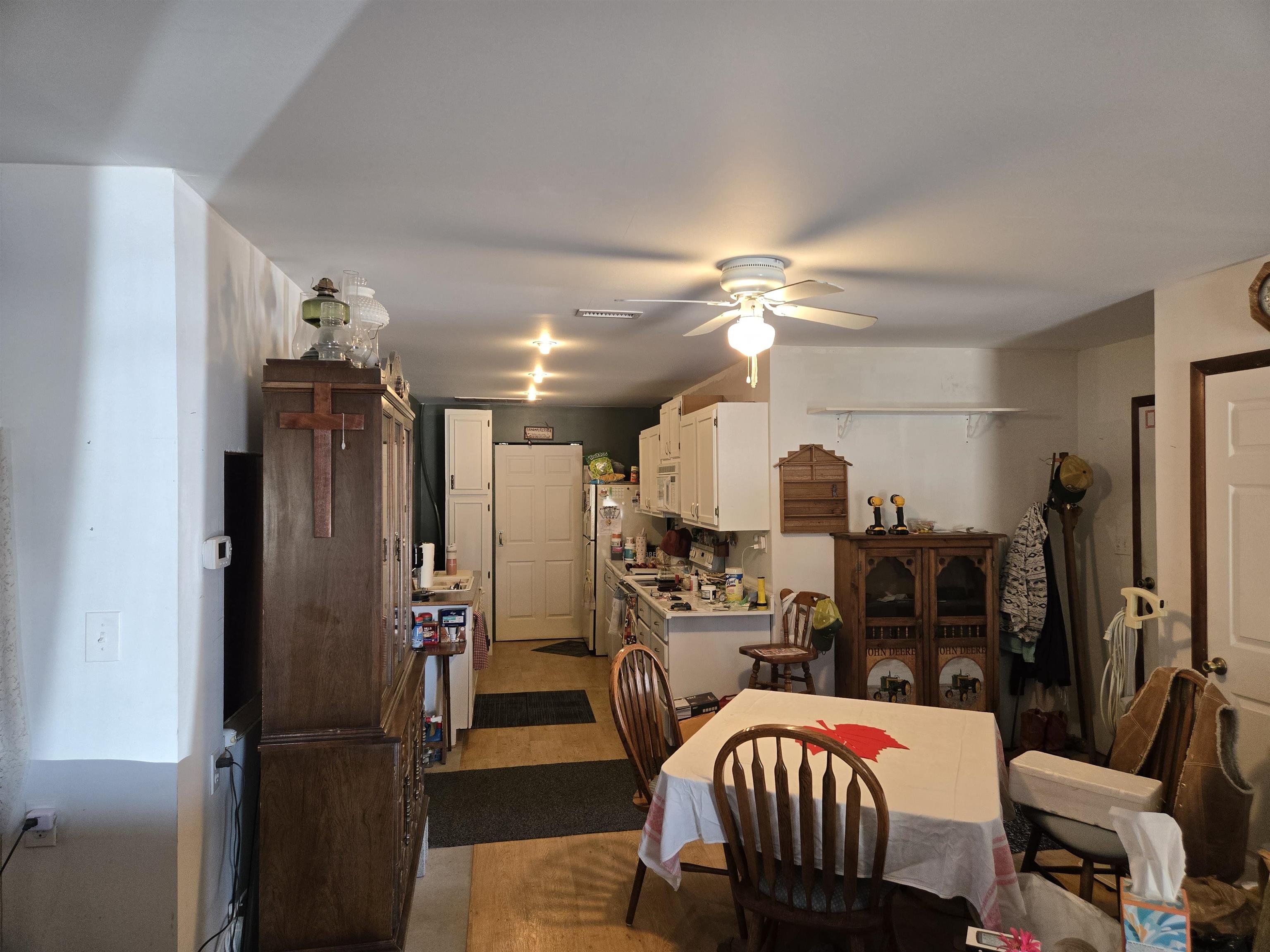 222 Commerce St Property Photo 13