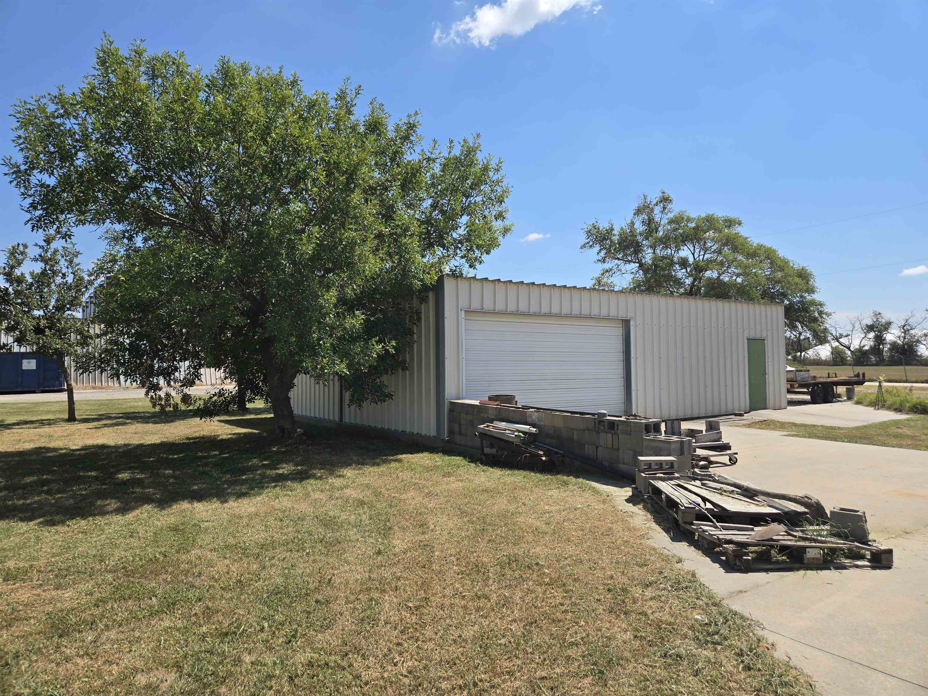 222 Commerce St Property Photo 22