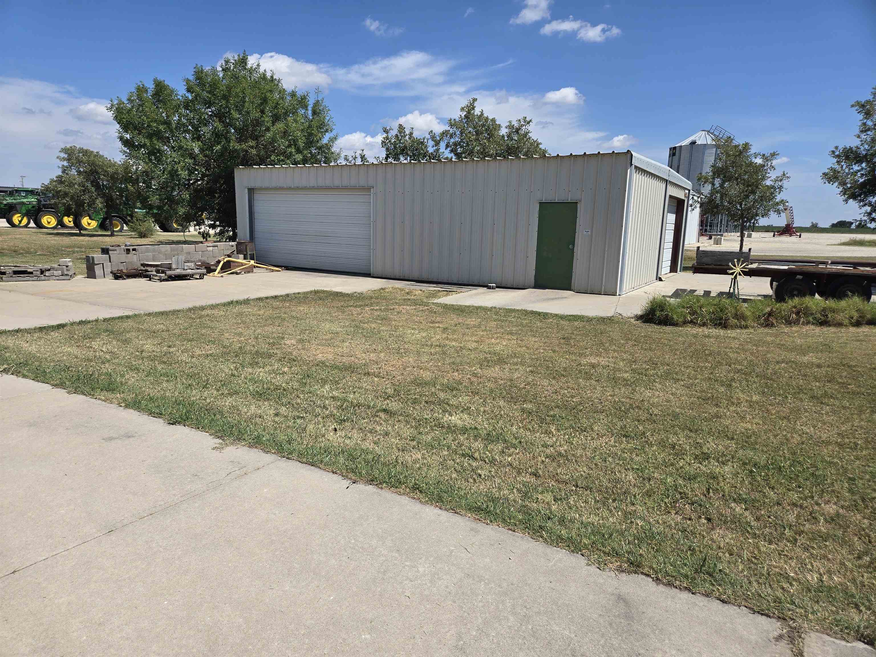 222 Commerce St Property Photo 24