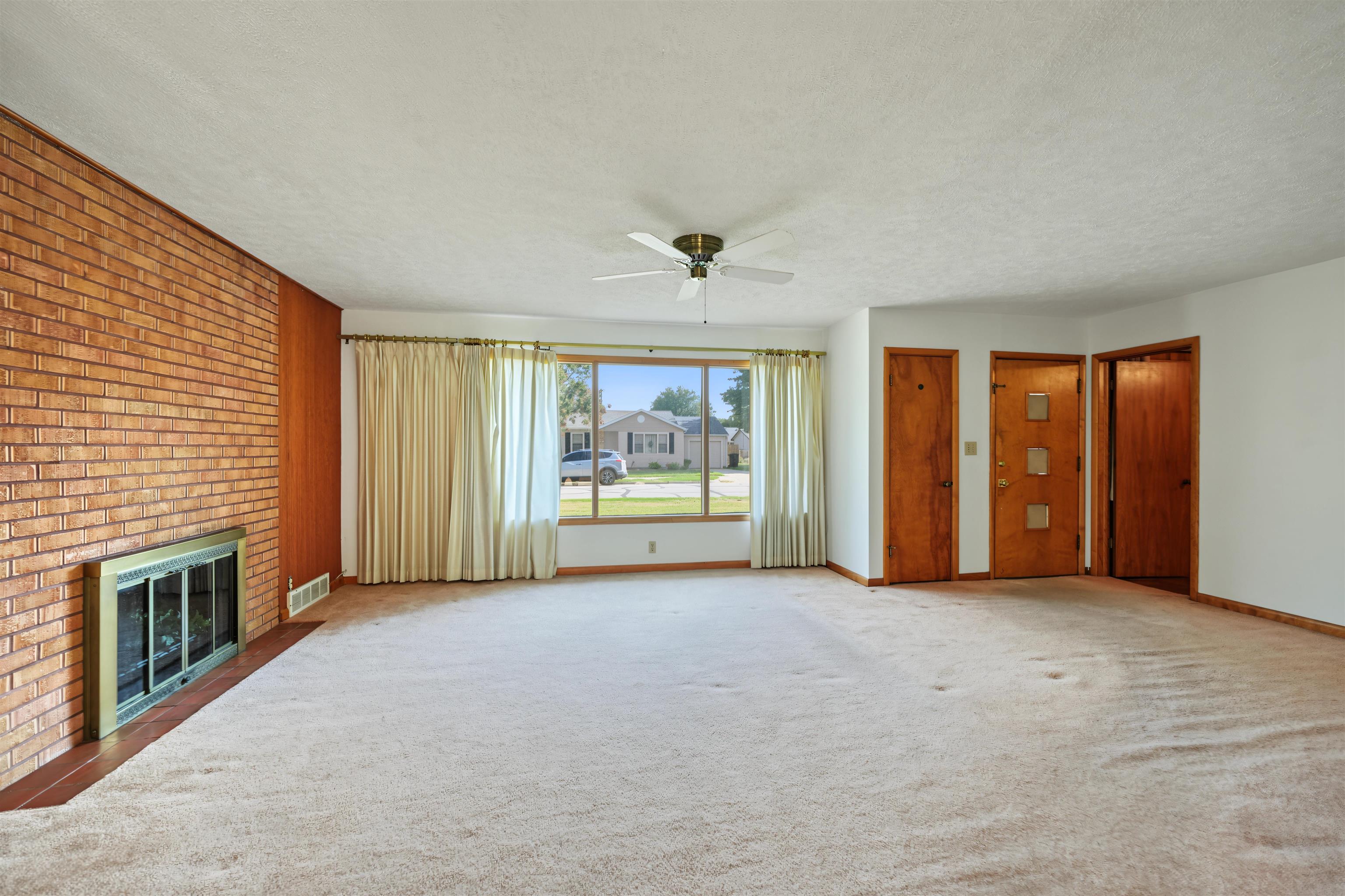 611 Morningside Dr. Property Photo 5