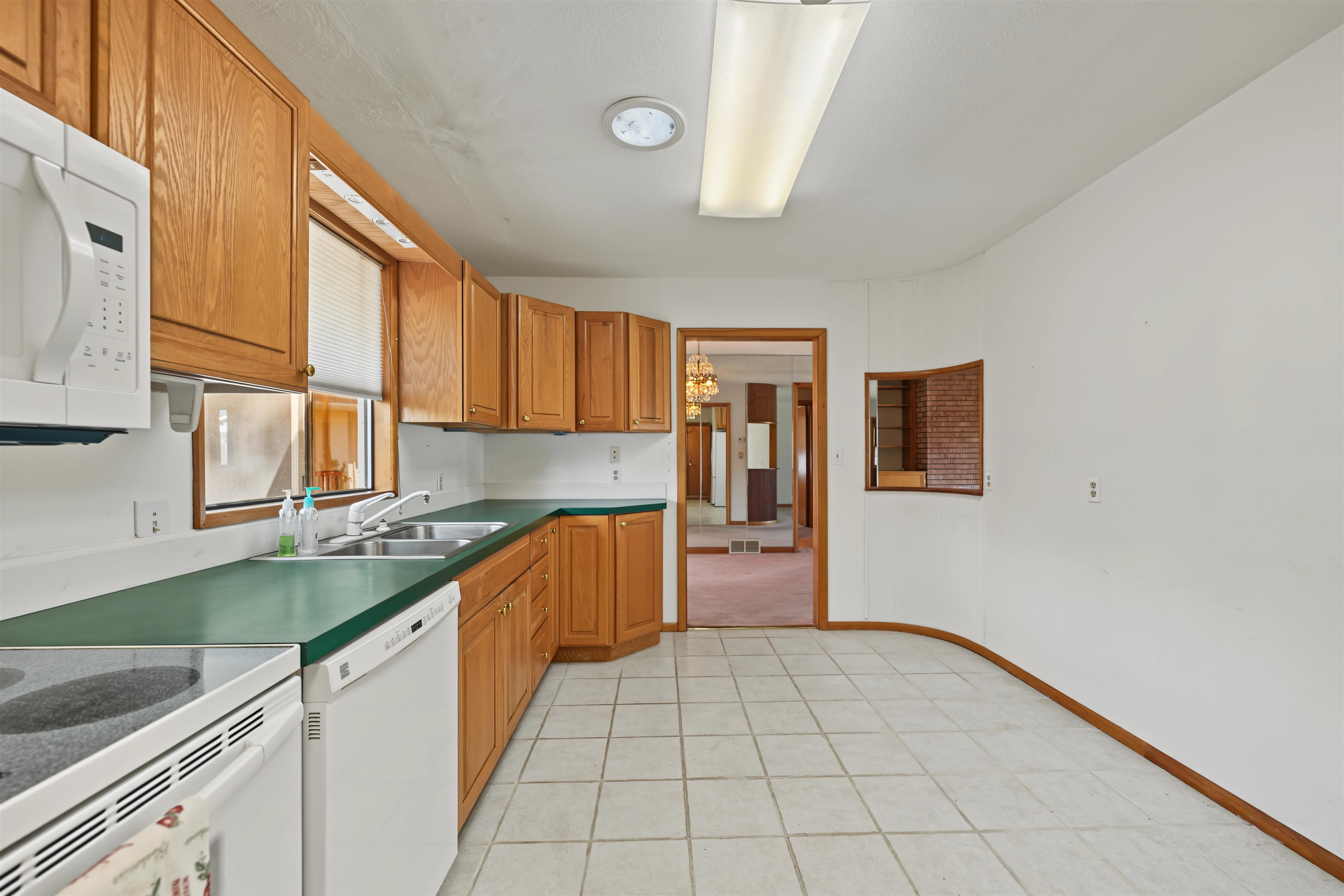 611 Morningside Dr. Property Photo 11