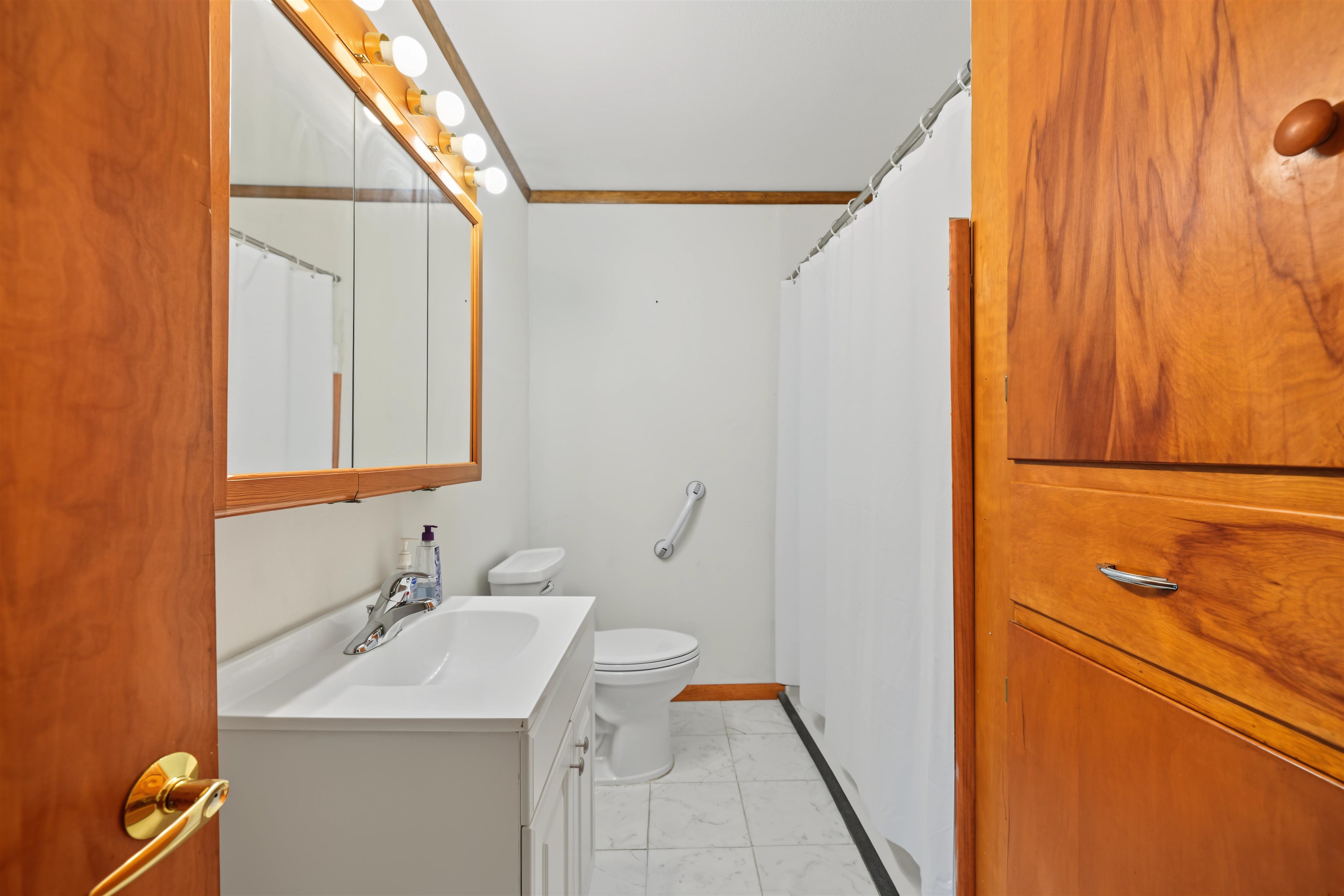 611 Morningside Dr. Property Photo 15