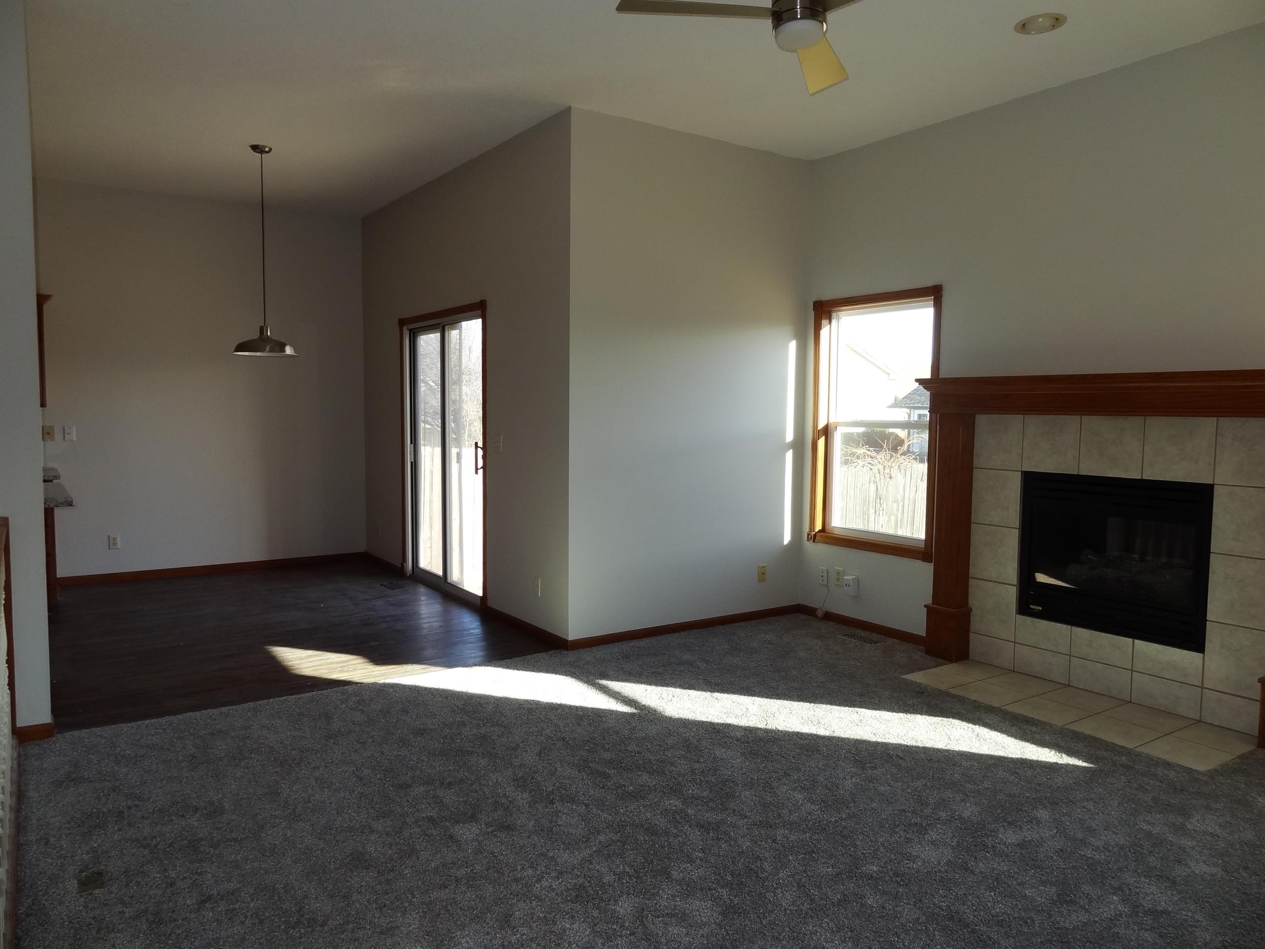 8403 E Zimmerly St Property Photo 4