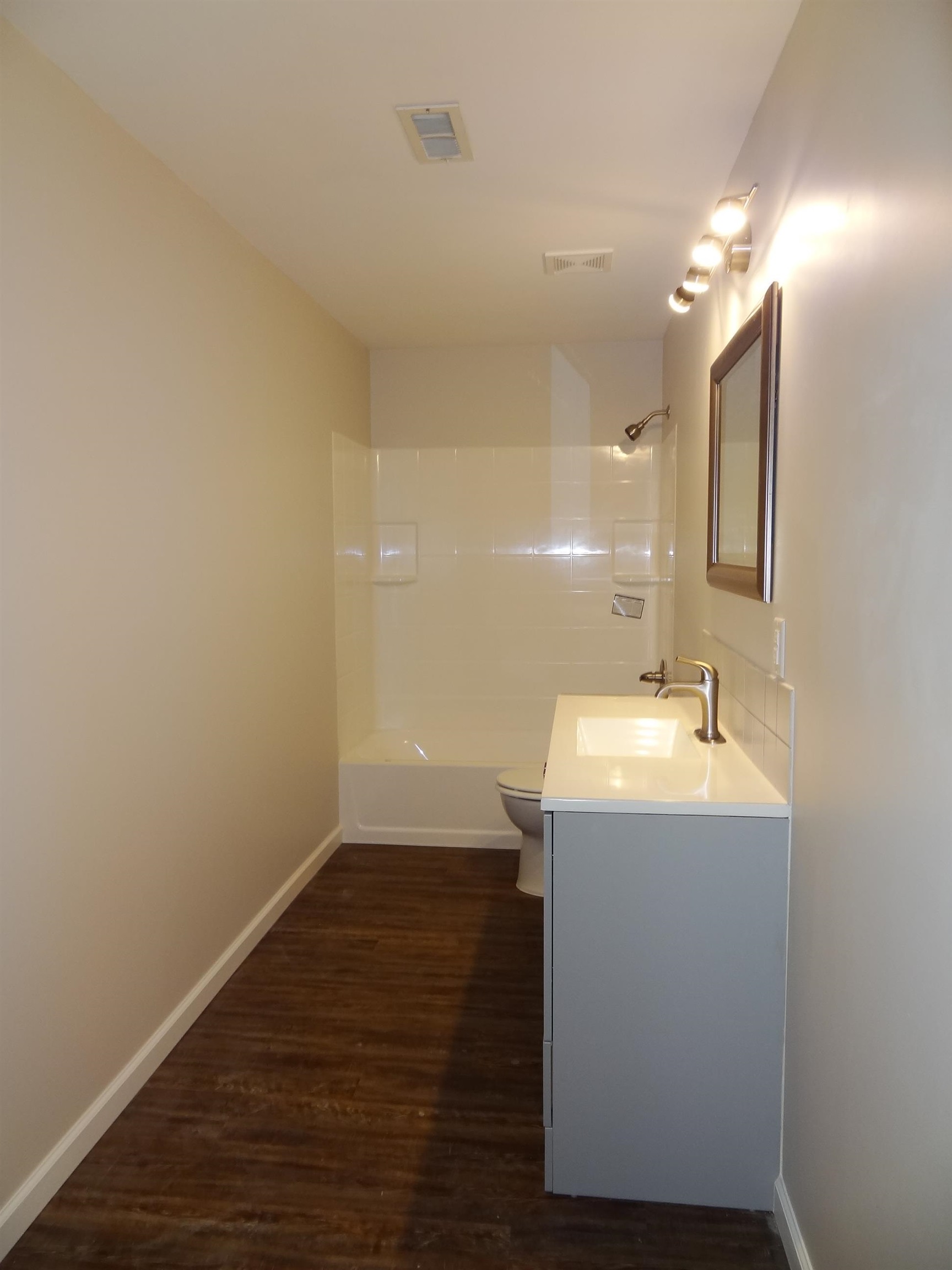 8403 E Zimmerly St Property Photo 16