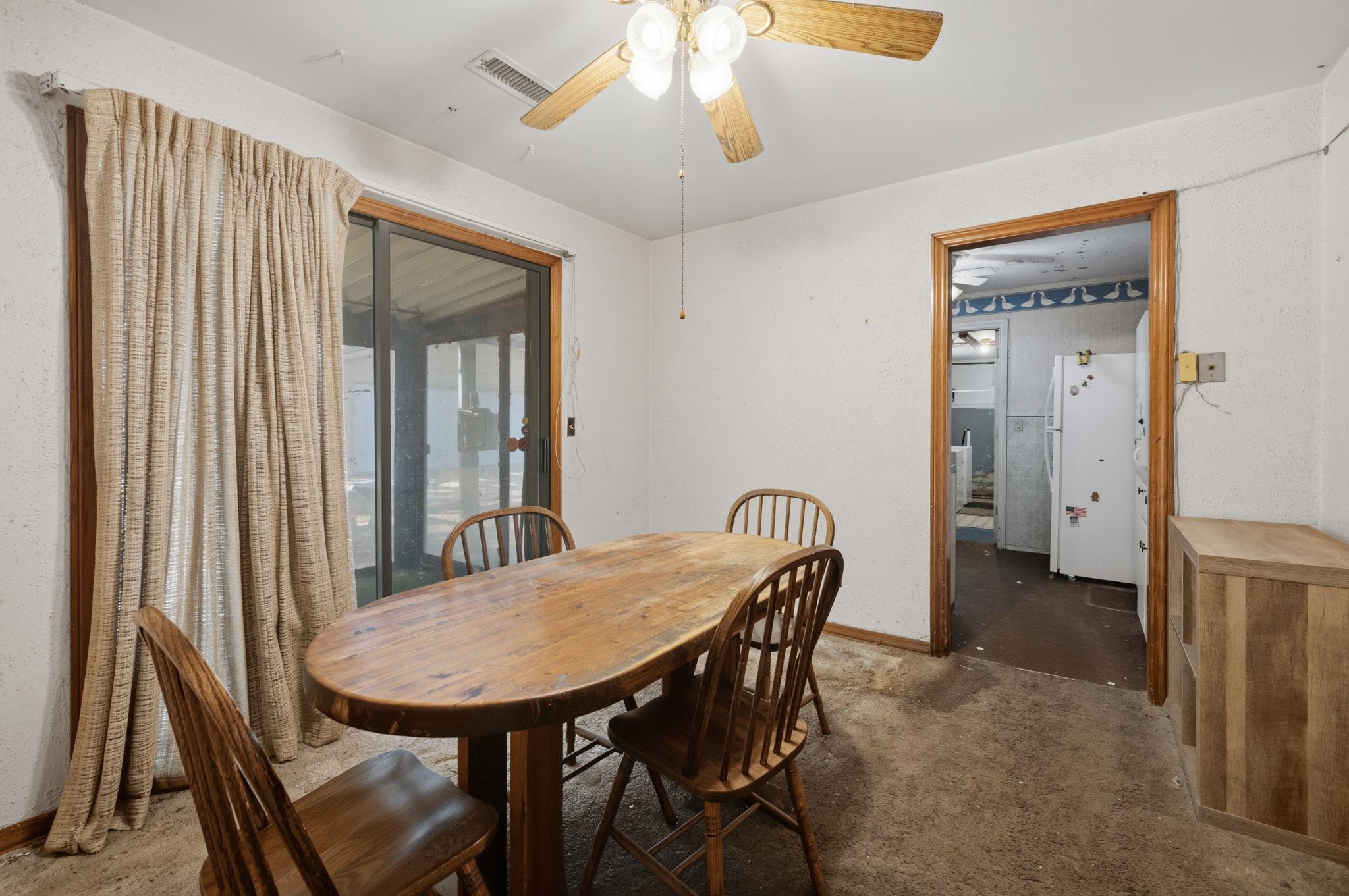 3259 N Coolidge Ave Property Photo 7