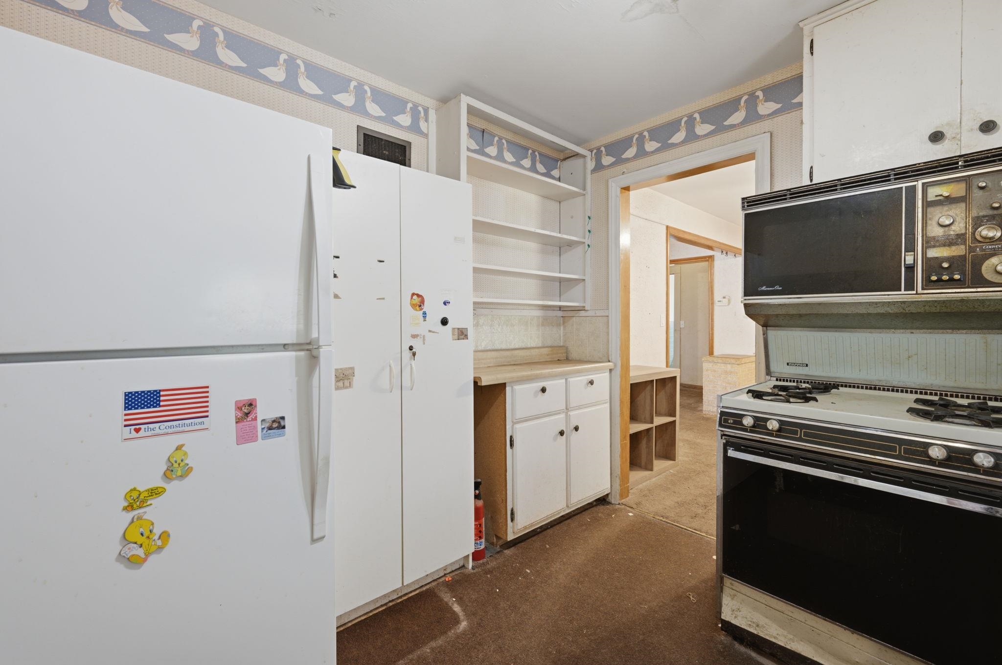 3259 N Coolidge Ave Property Photo 11