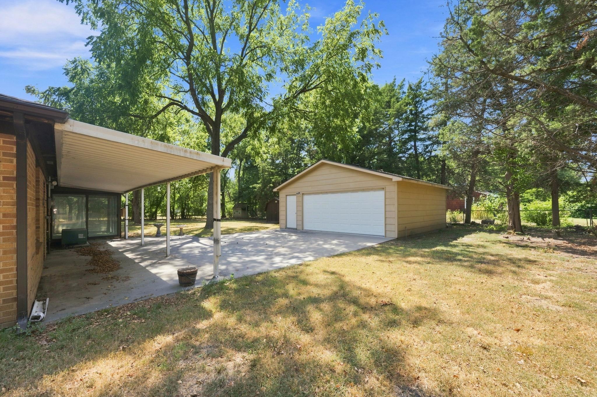 3259 N Coolidge Ave Property Photo 22