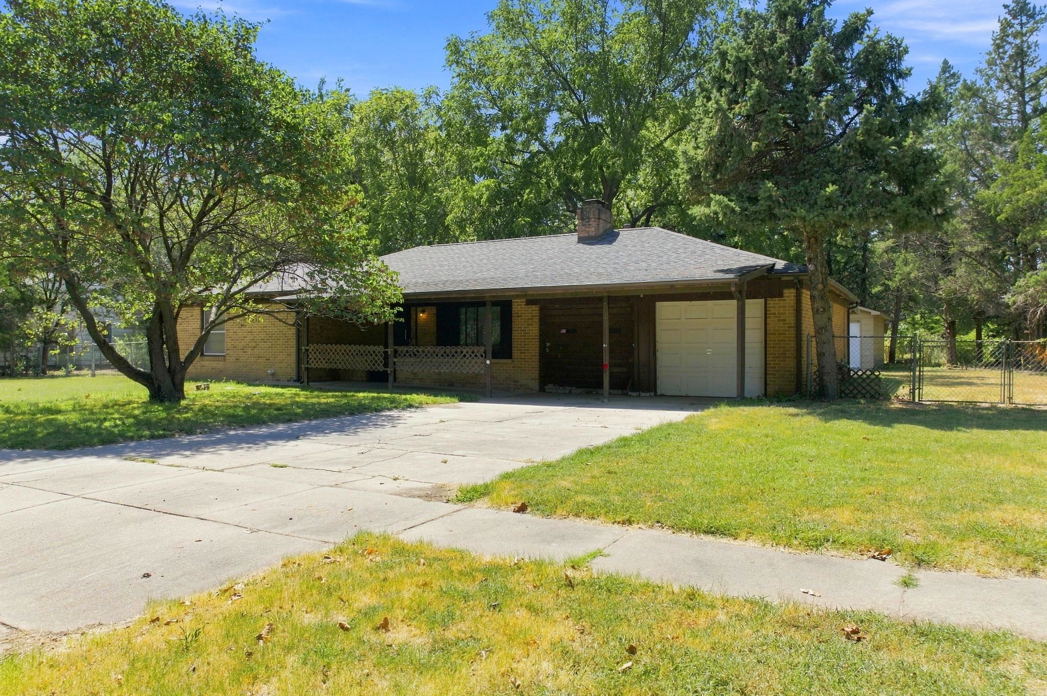 3259 N Coolidge Ave Property Photo 31