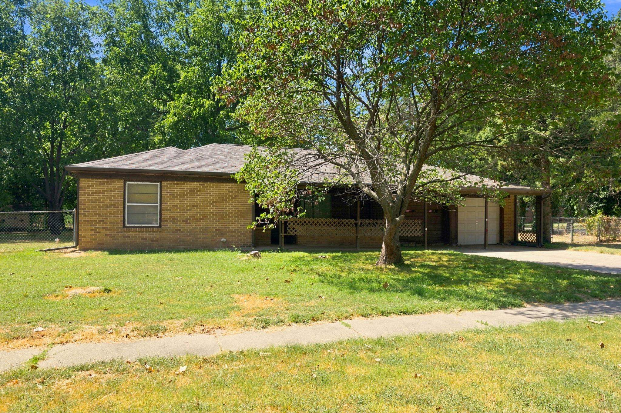 3259 N Coolidge Ave Property Photo 33