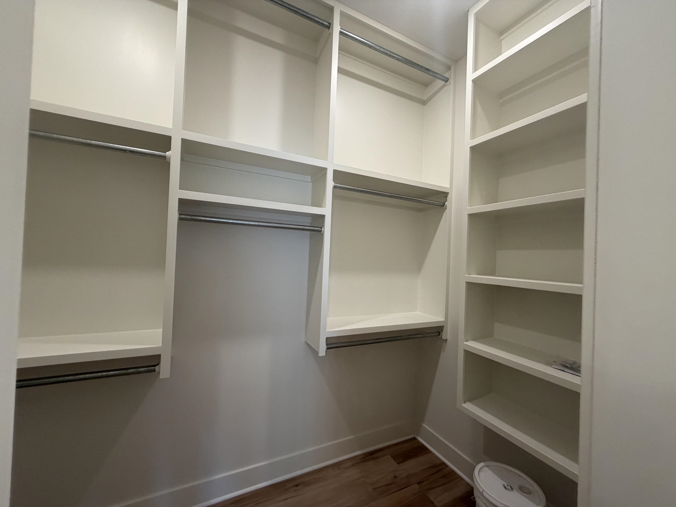 709 N Wheatland Ct Property Photo 15