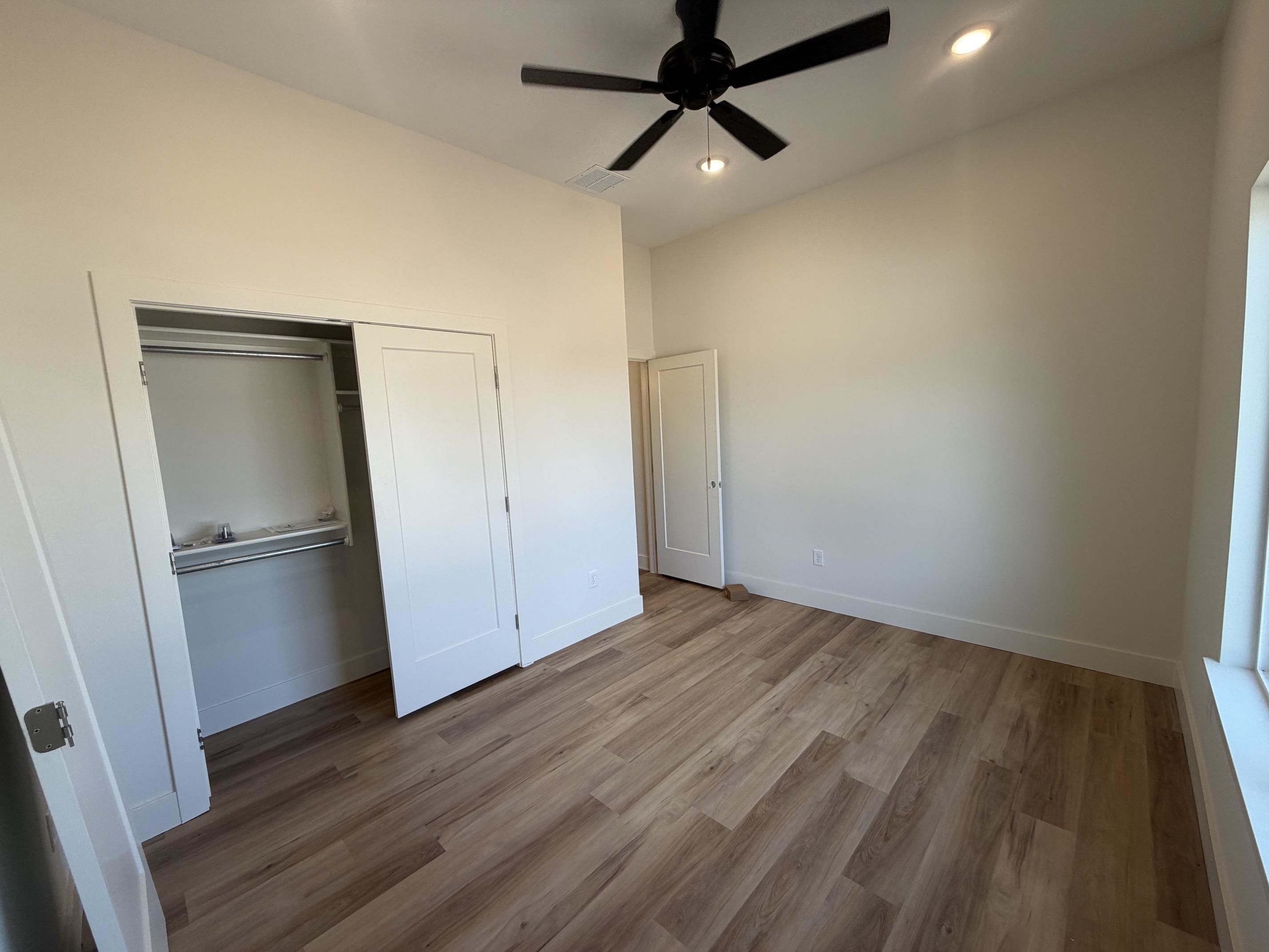 709 N Wheatland Ct Property Photo 18