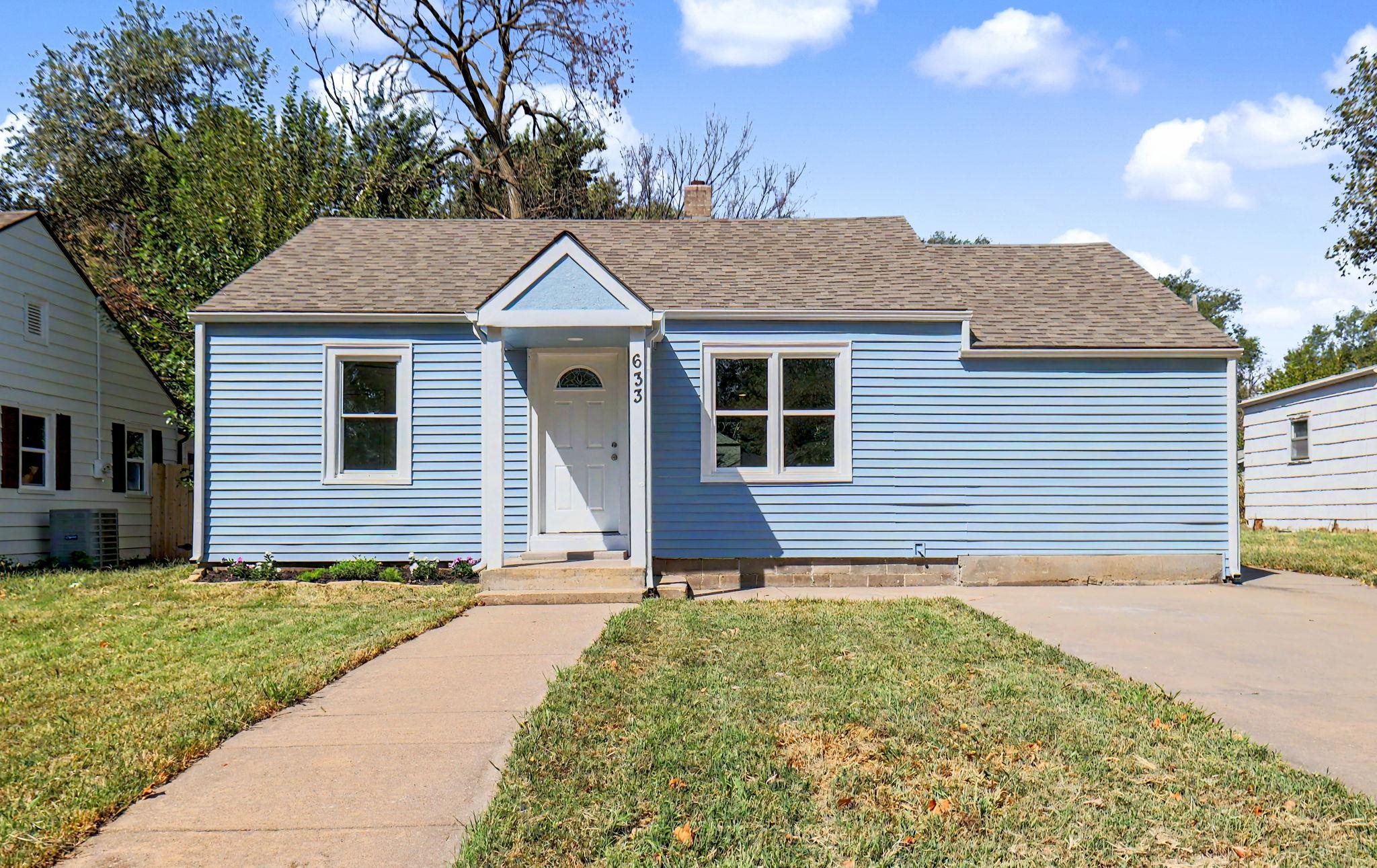 633 N Ridgewood Dr. Property Photo 1