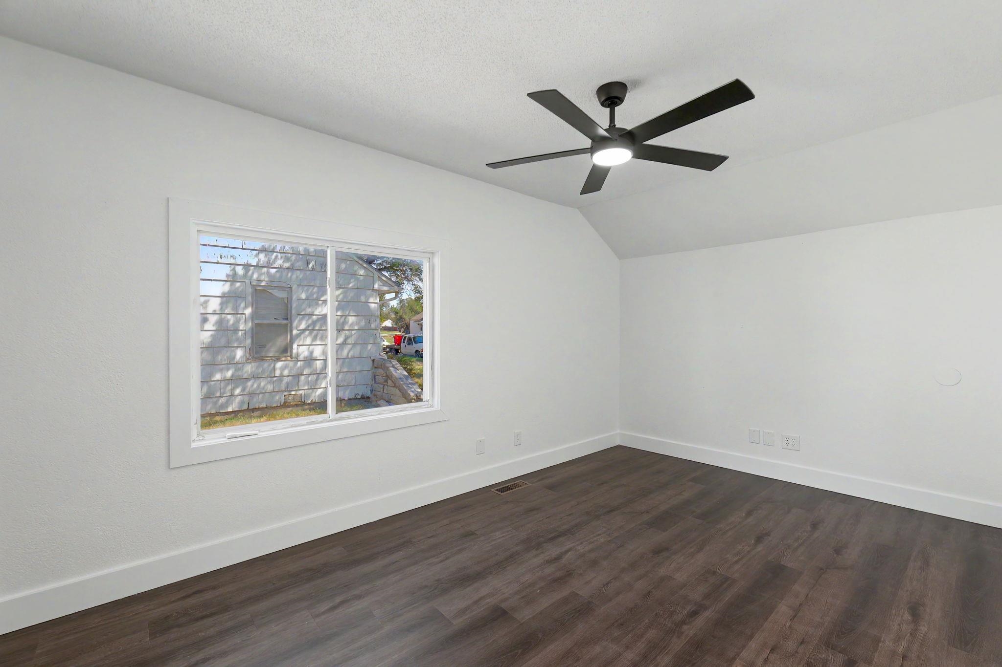 633 N Ridgewood Dr. Property Photo 21