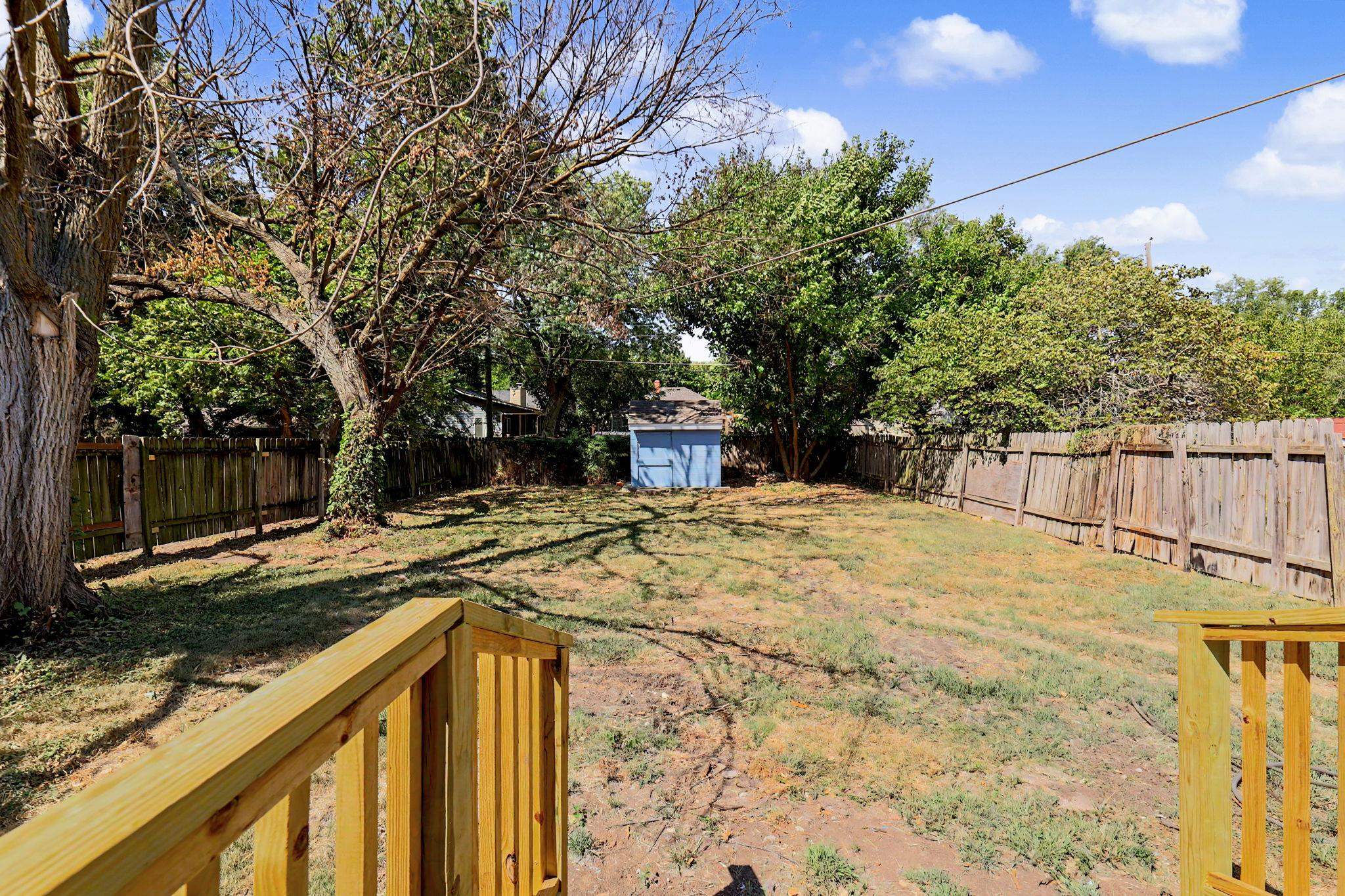 633 N Ridgewood Dr. Property Photo 23