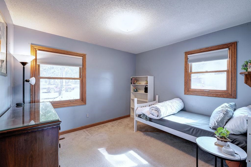 13 Fleetwood Property Photo 9
