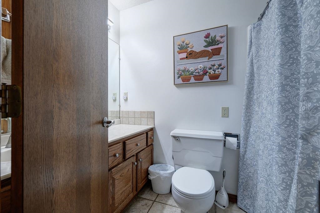 13 Fleetwood Property Photo 11