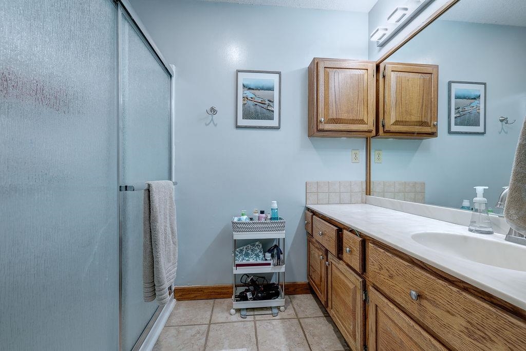 13 Fleetwood Property Photo 14