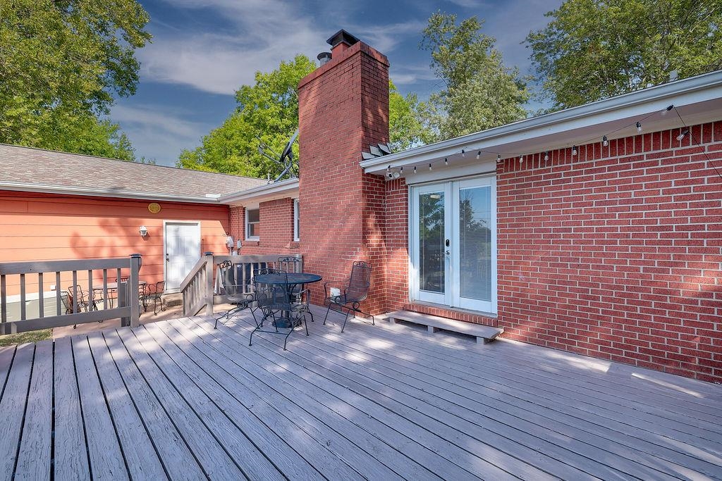 13 Fleetwood Property Photo 26