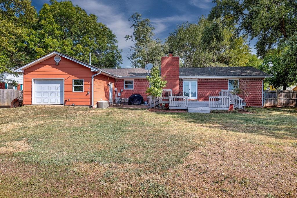 13 Fleetwood Property Photo 28
