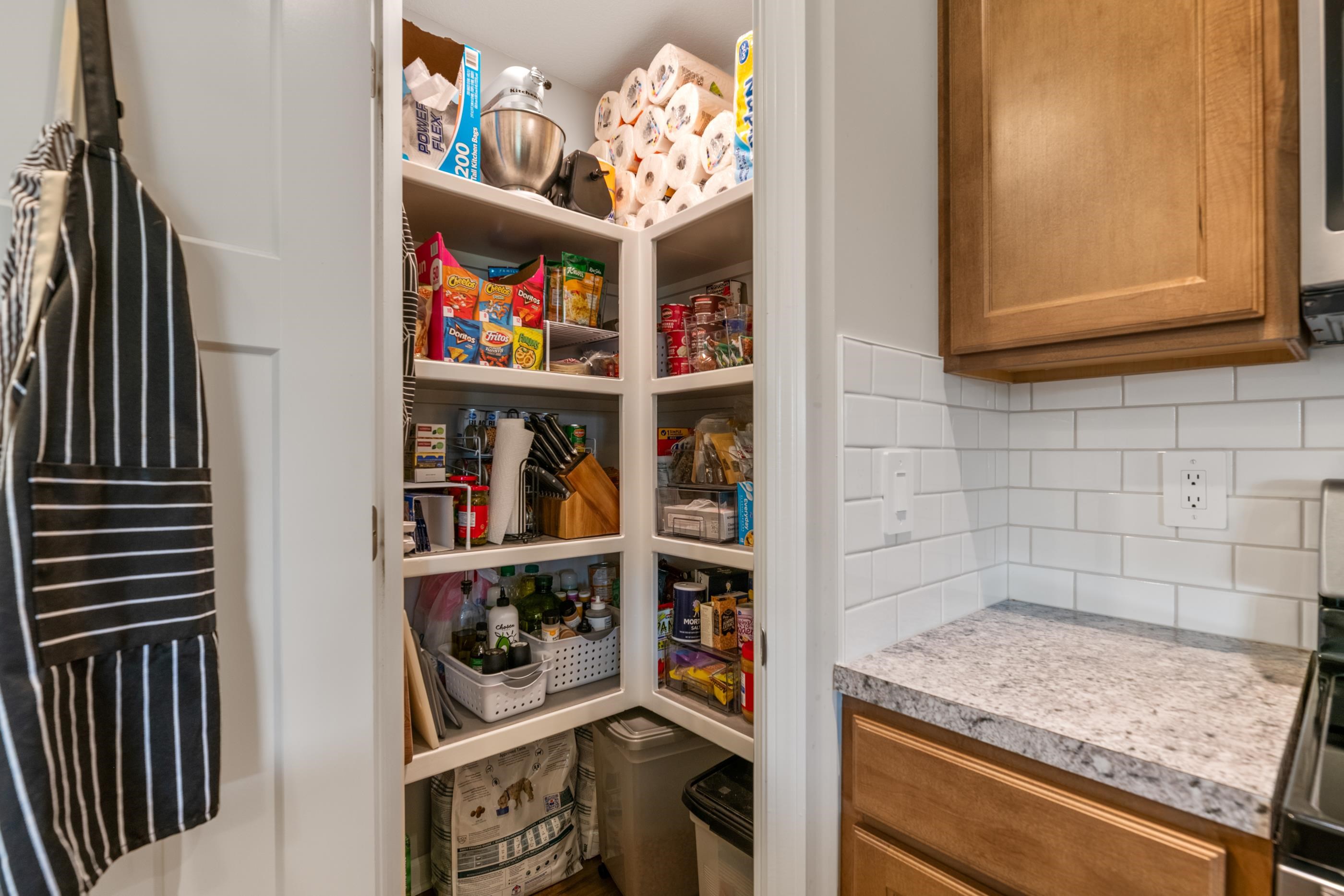10926 W Cedar Lane Property Photo 10
