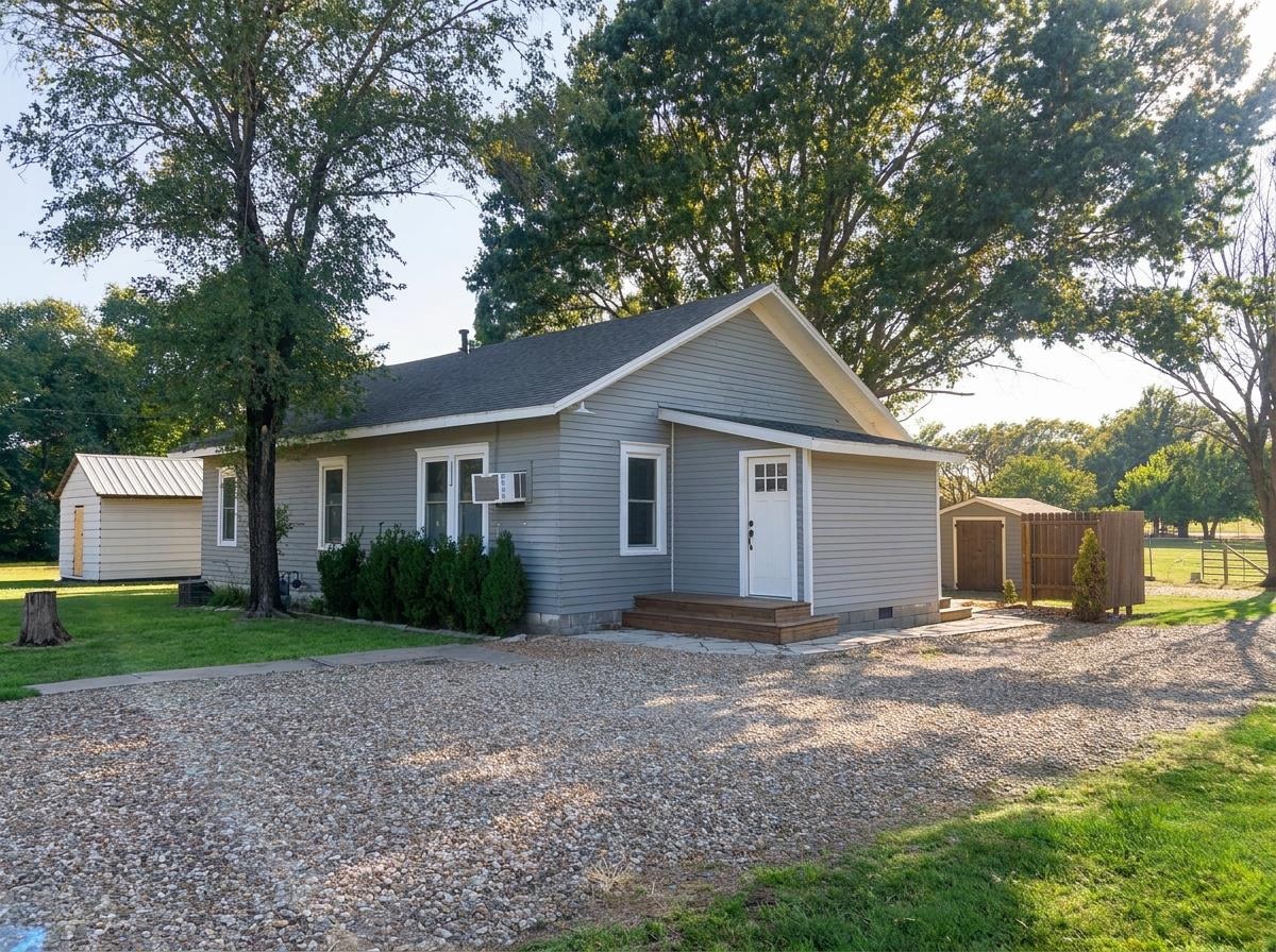 523 3rd Property Photo 2