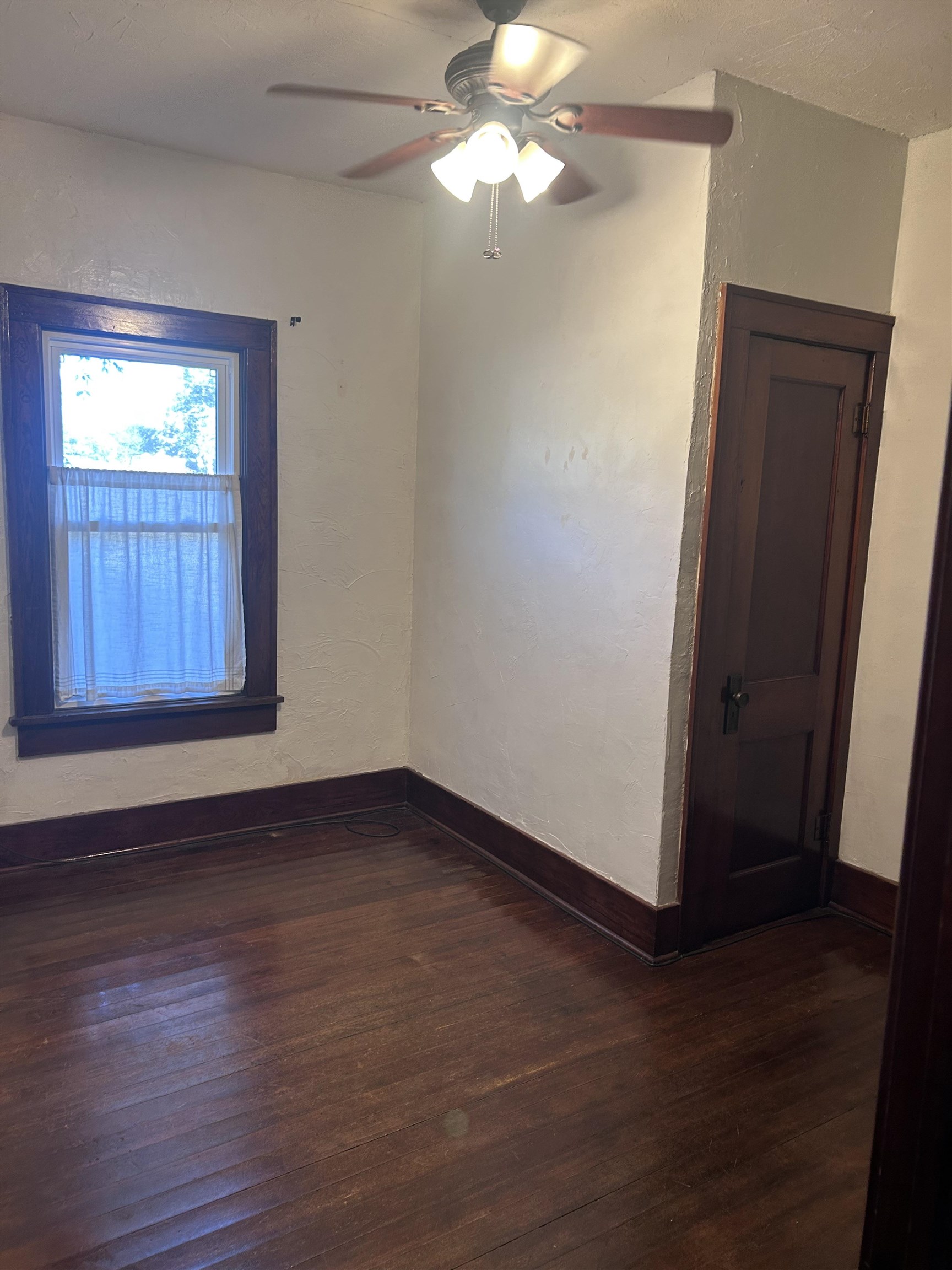 523 3rd Property Photo 18