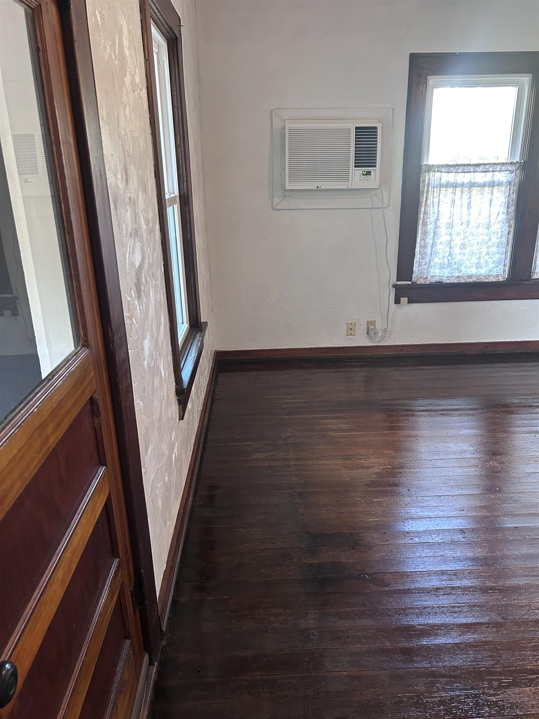 523 3rd Property Photo 19