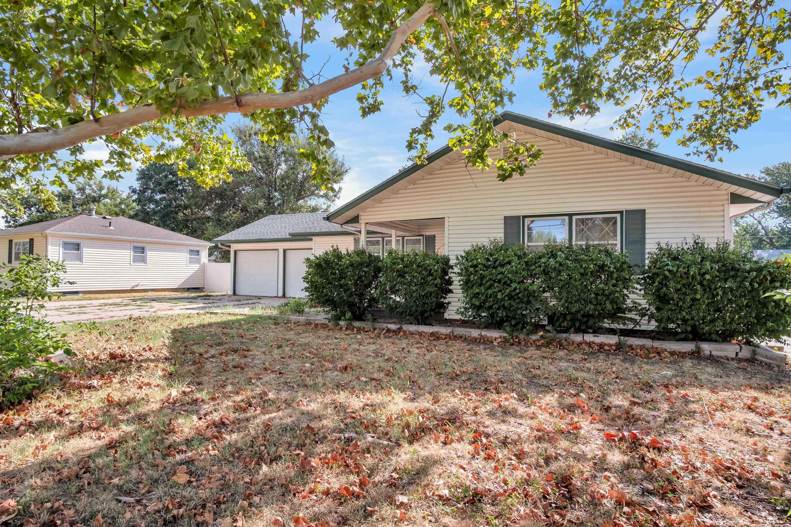 1208 Grandview Ave Property Photo 5