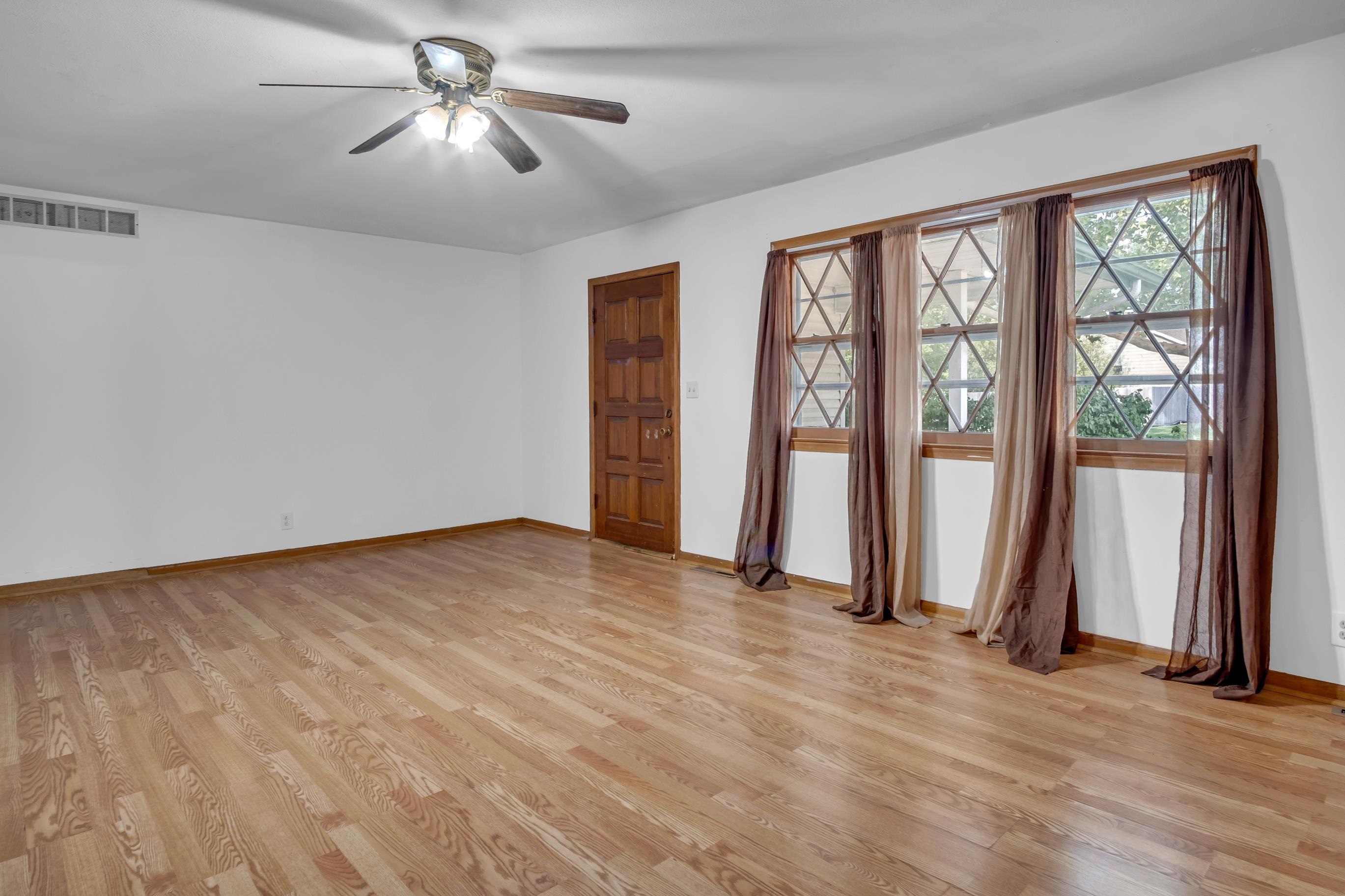 1208 Grandview Ave Property Photo 9