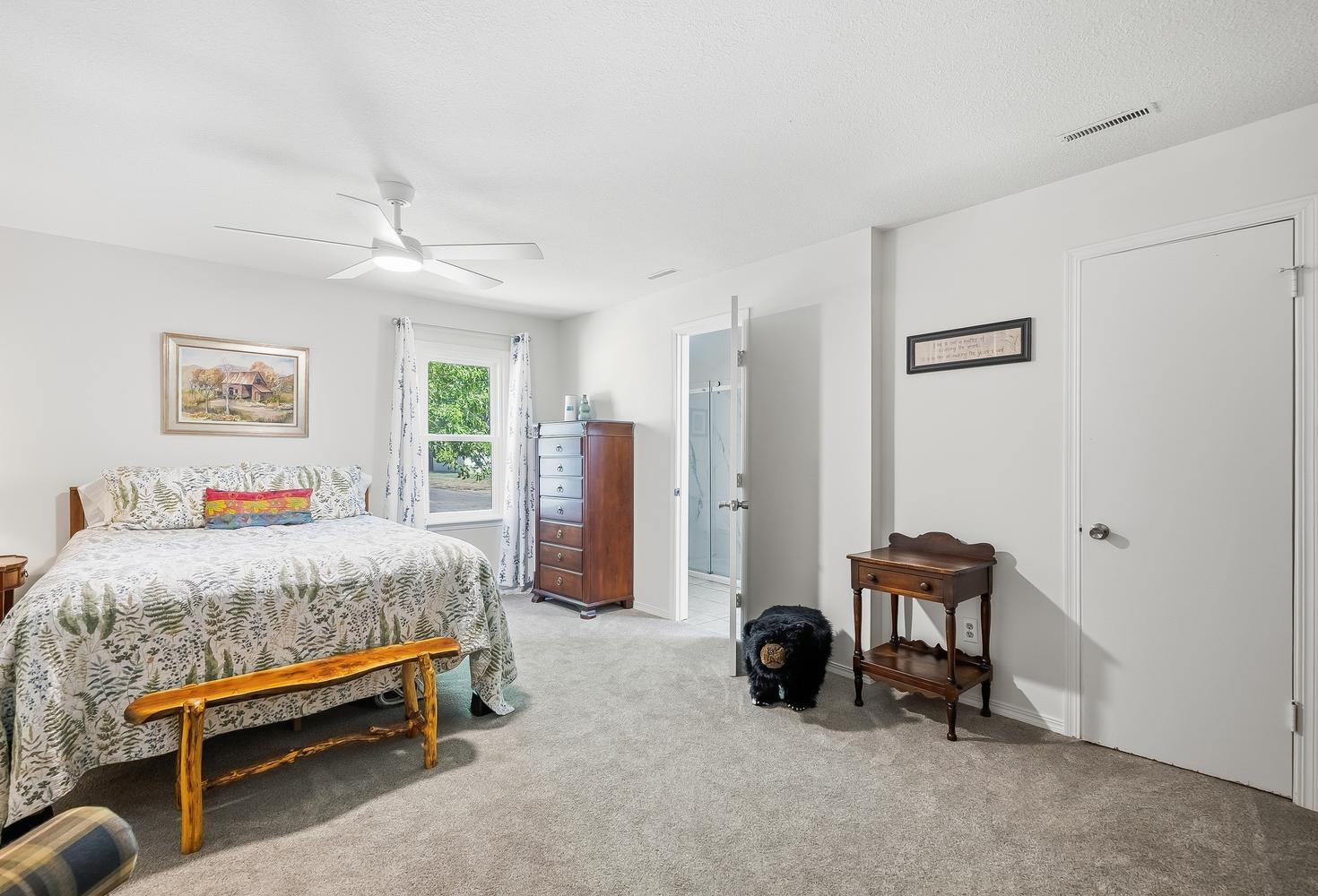 2755 N Richmond Property Photo 16