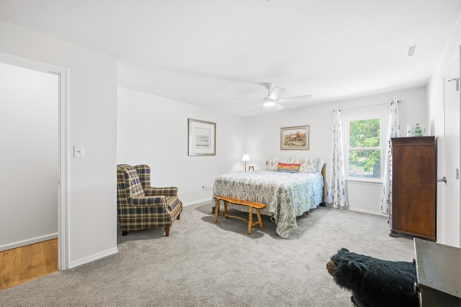 2755 N Richmond Property Photo 17