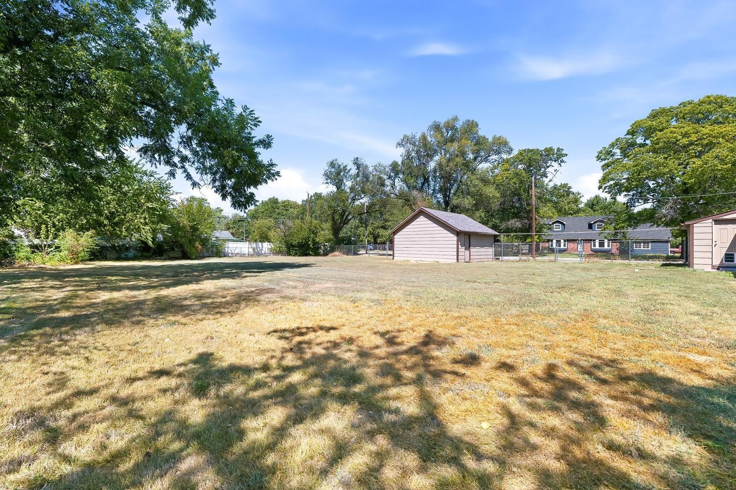 2755 N Richmond Property Photo 30
