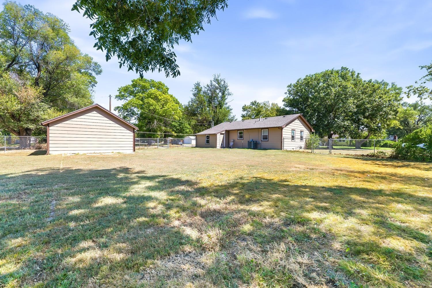 2755 N Richmond Property Photo 32