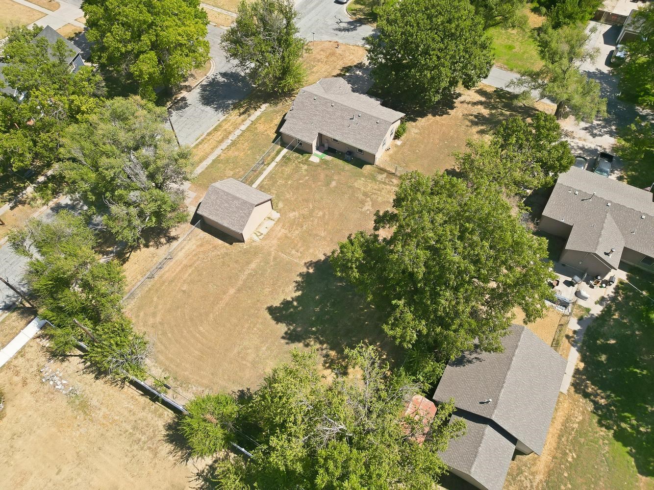2755 N Richmond Property Photo 36