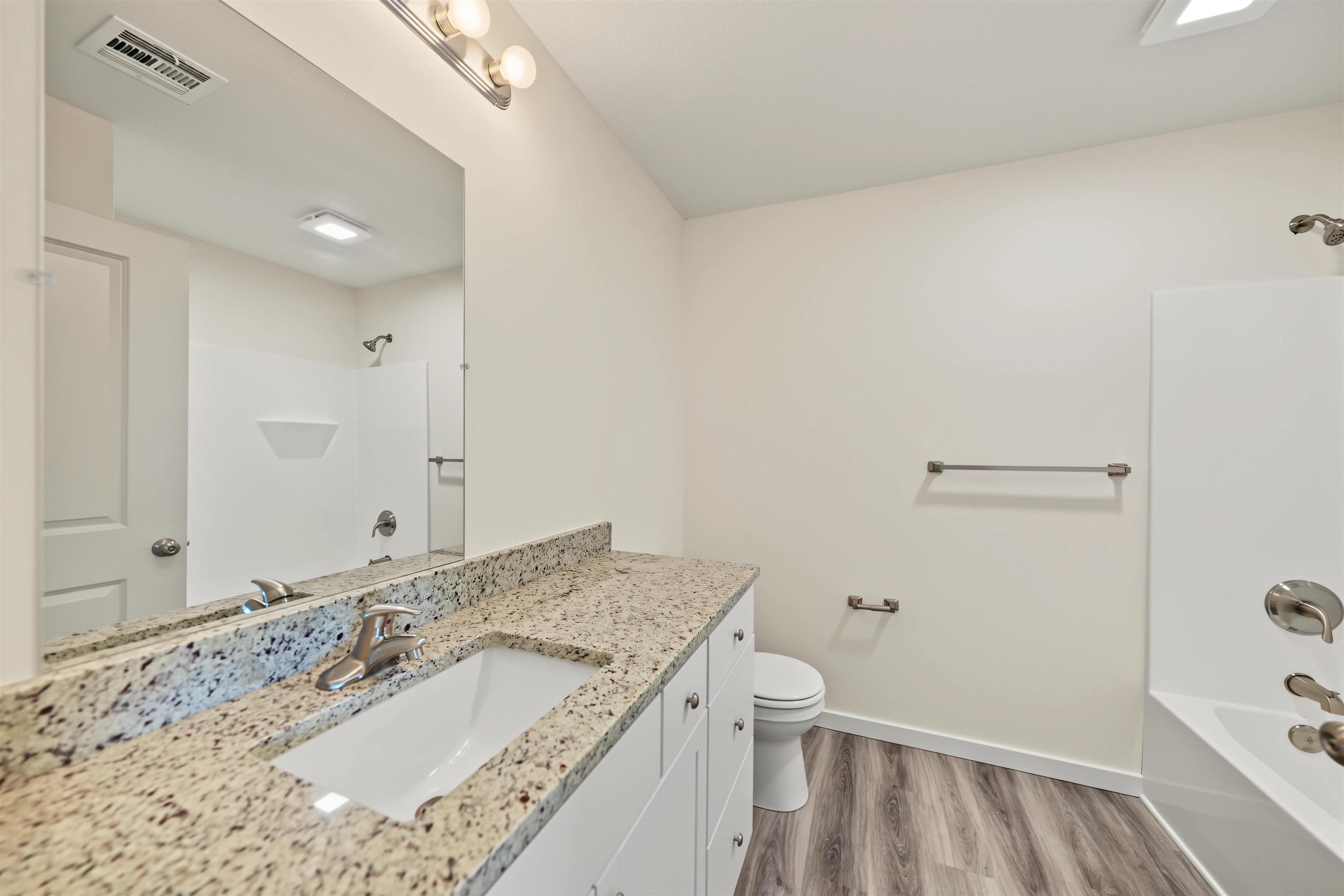 1213 Fountain Dr Property Photo 11